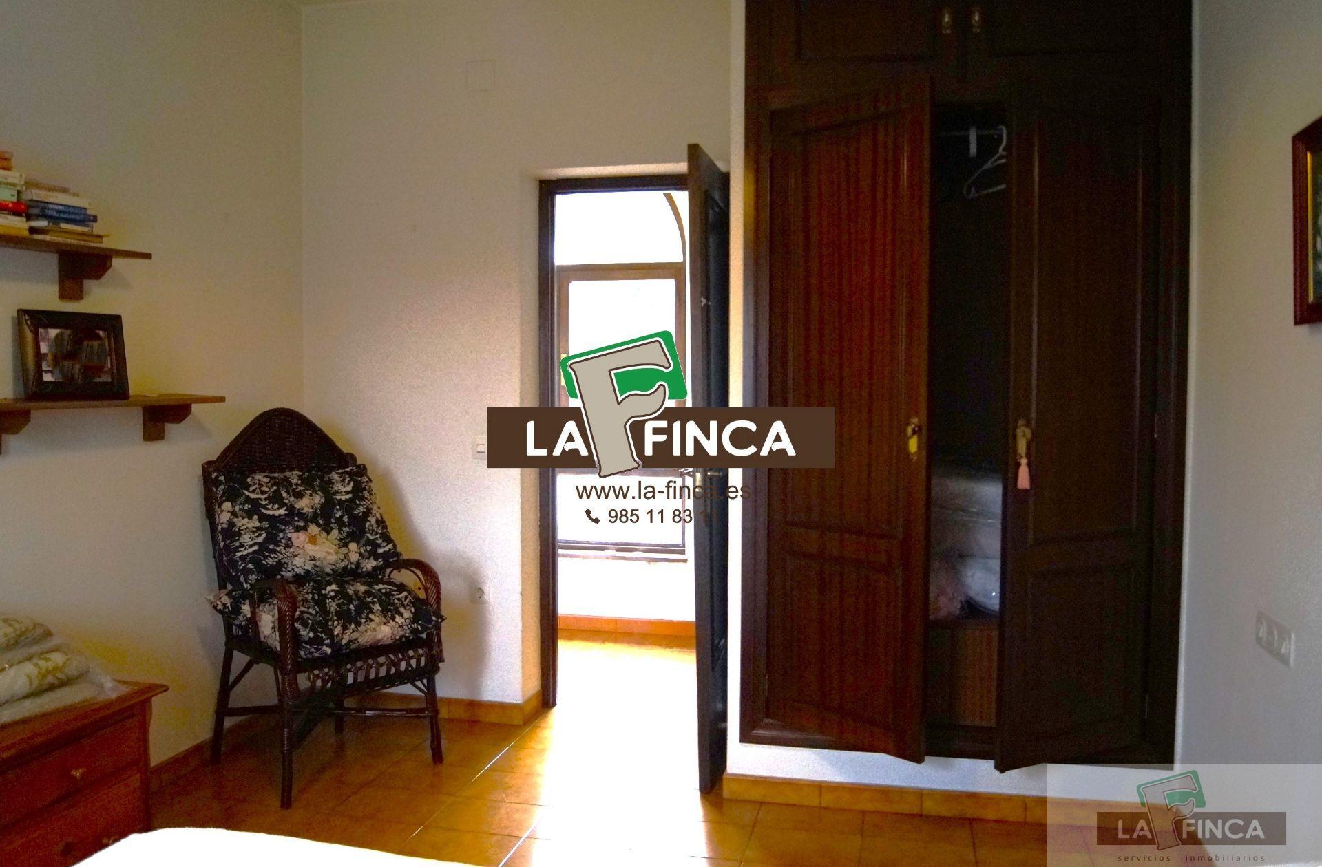 For sale of villa in Siero