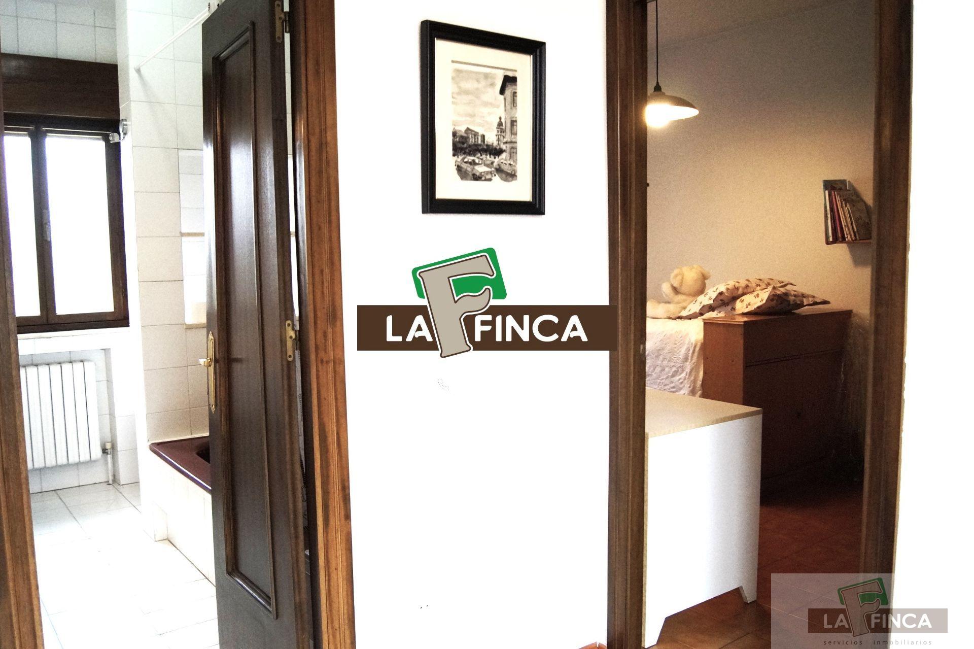 For sale of villa in Siero