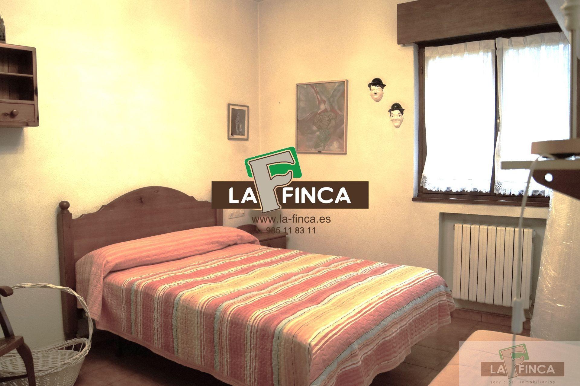 For sale of villa in Siero