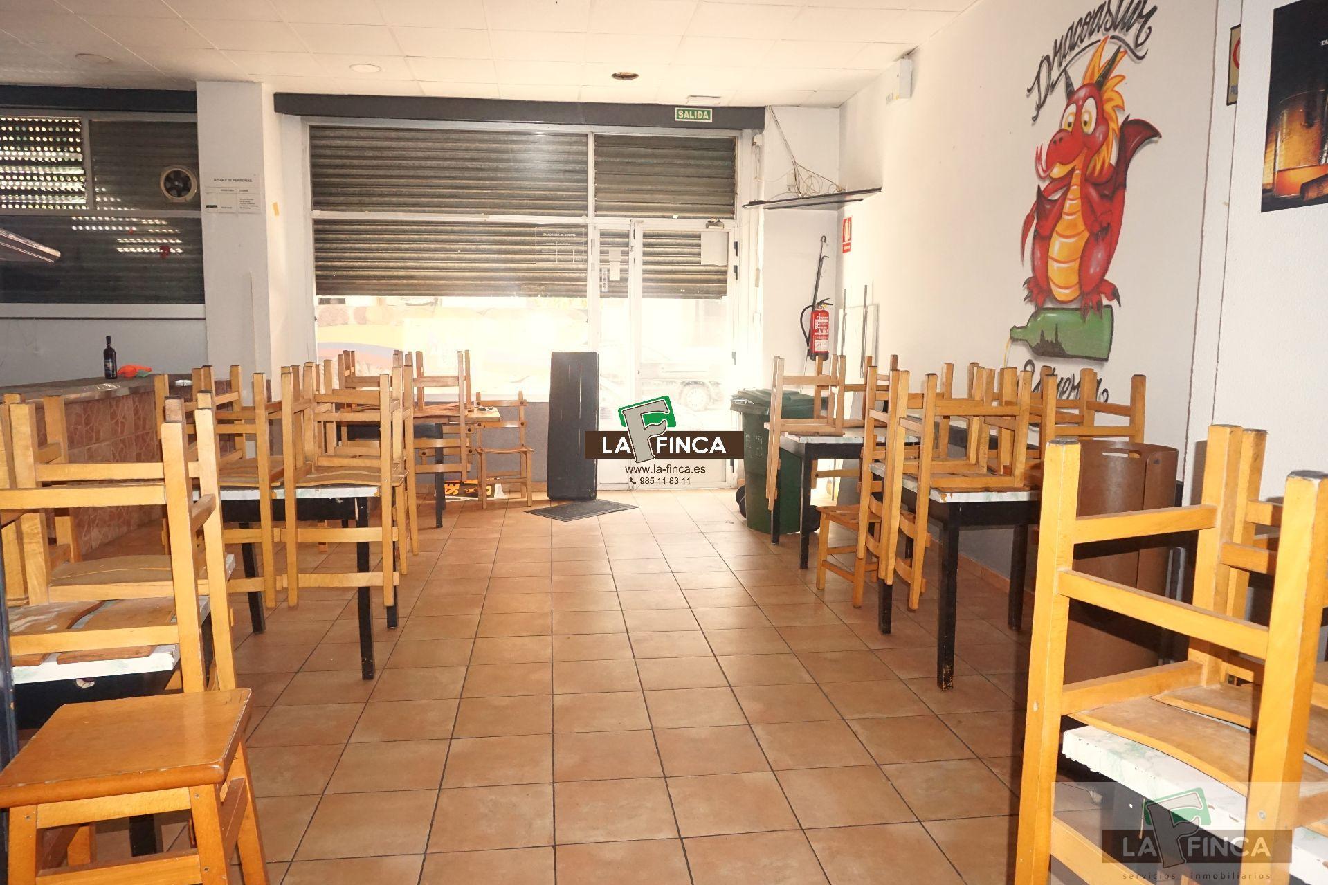 For rent of commercial in Oviedo