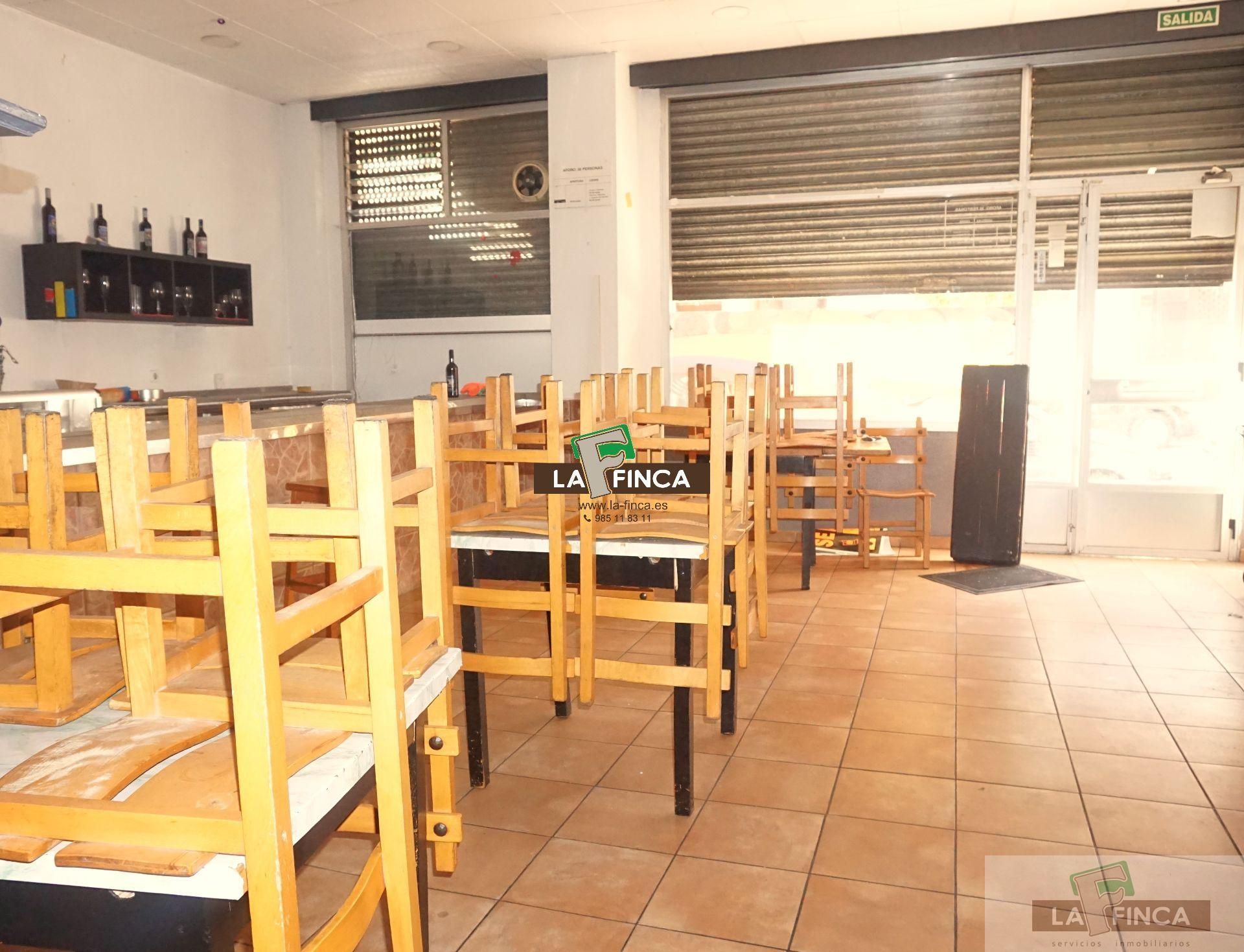 For rent of commercial in Oviedo