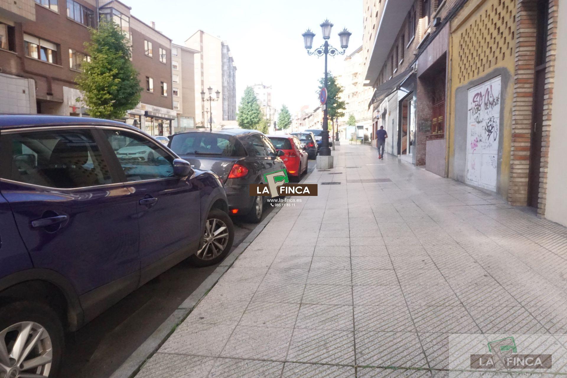 For rent of commercial in Oviedo