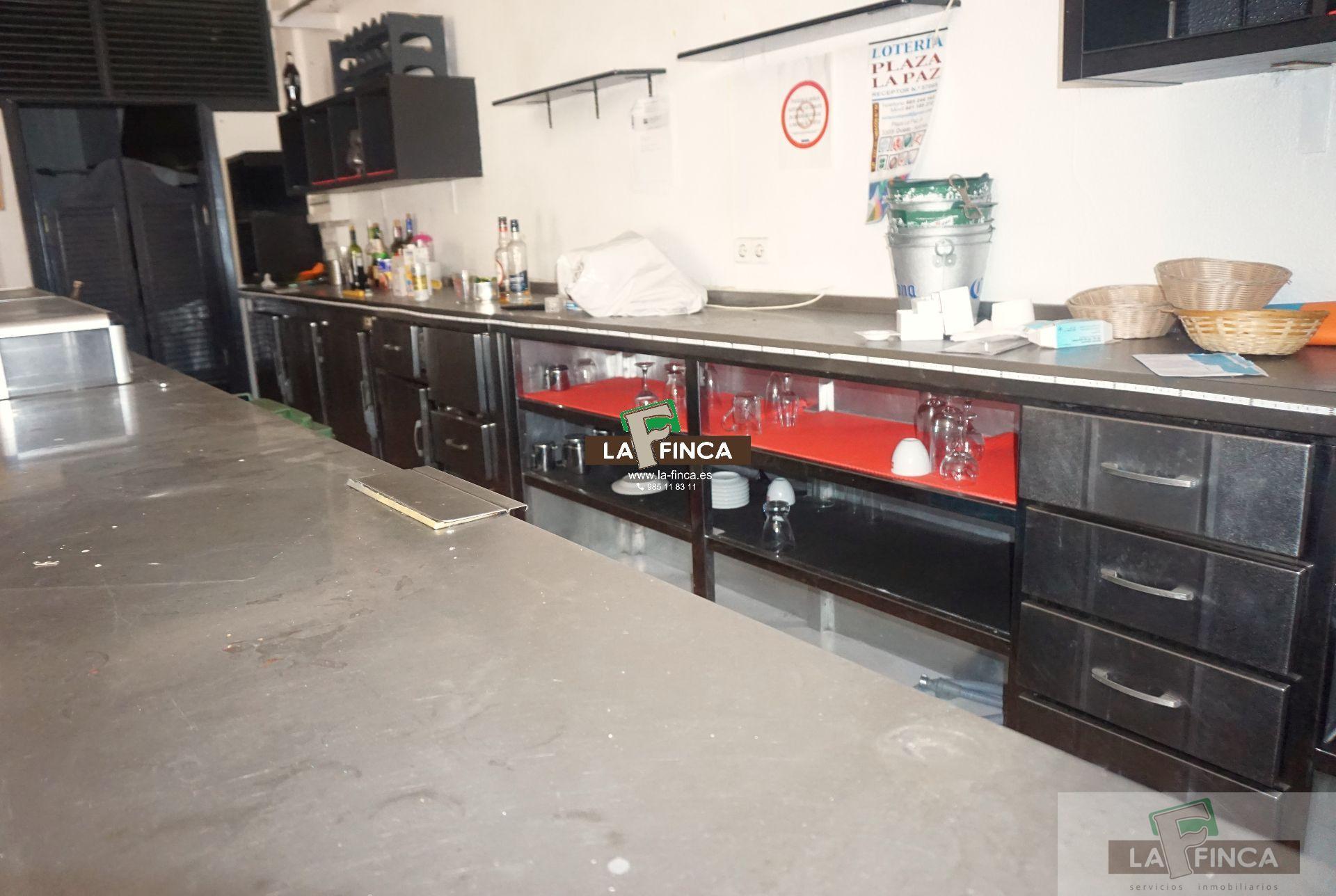 For rent of commercial in Oviedo