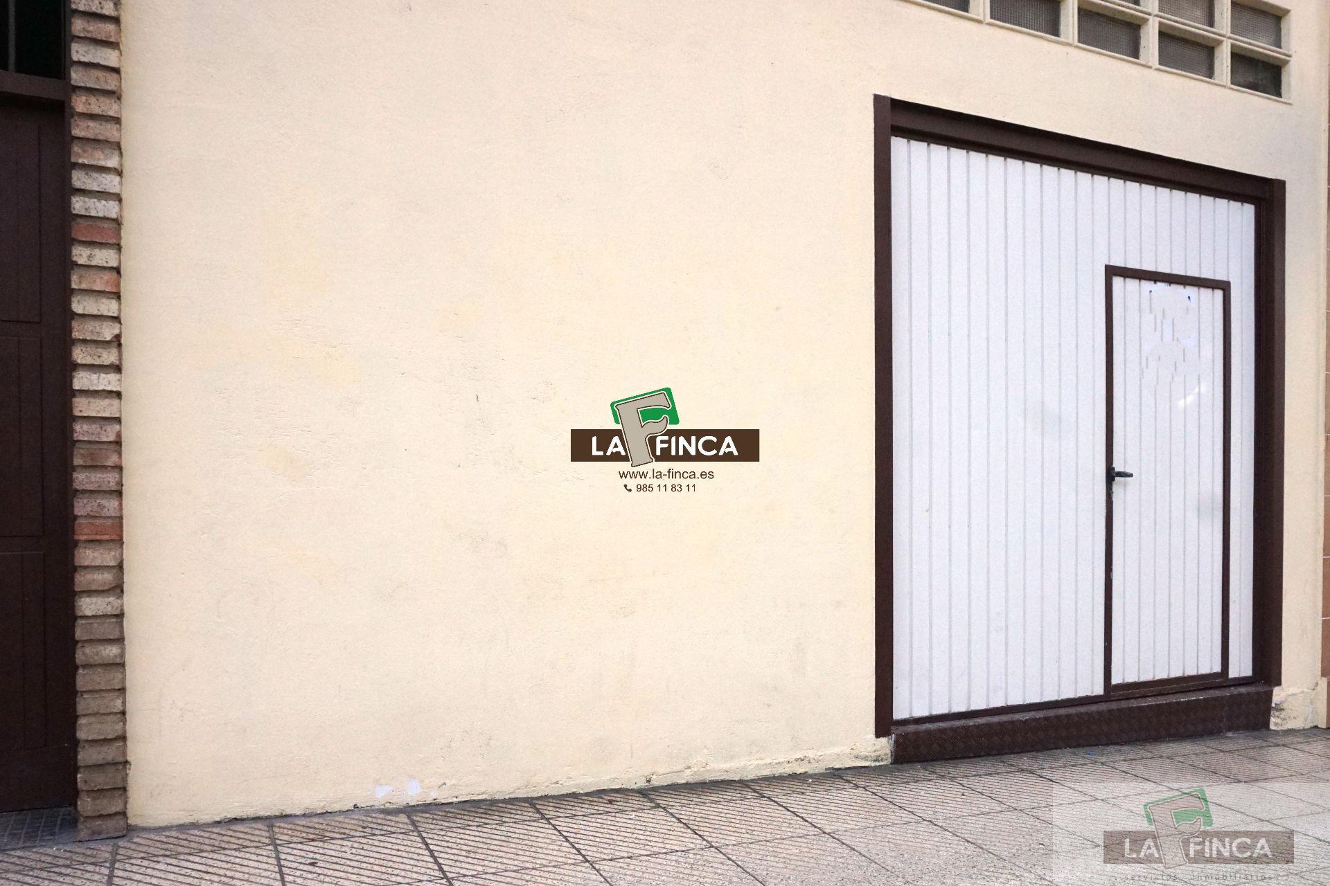 For rent of commercial in Oviedo