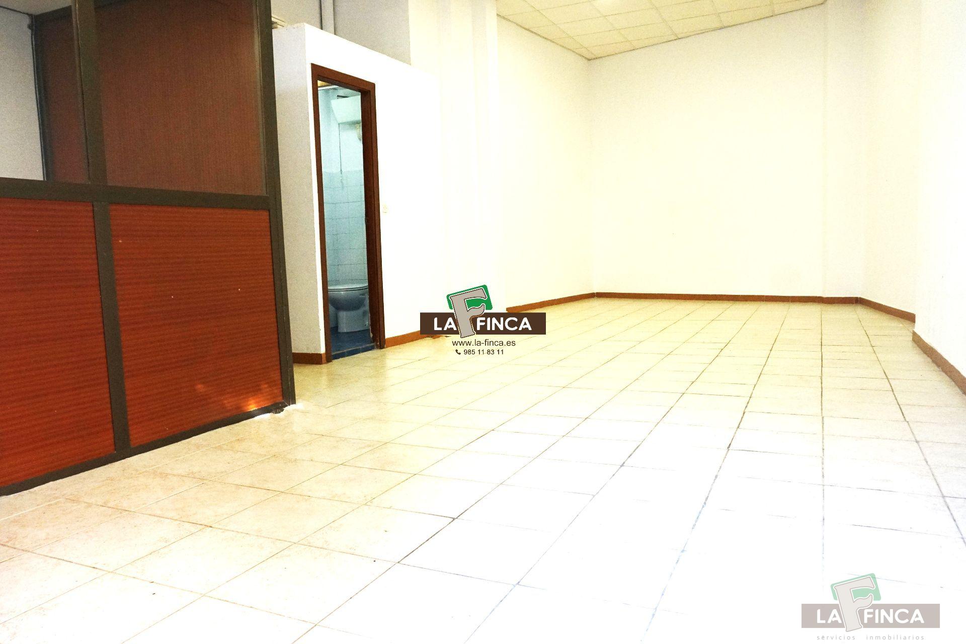 For rent of commercial in Oviedo