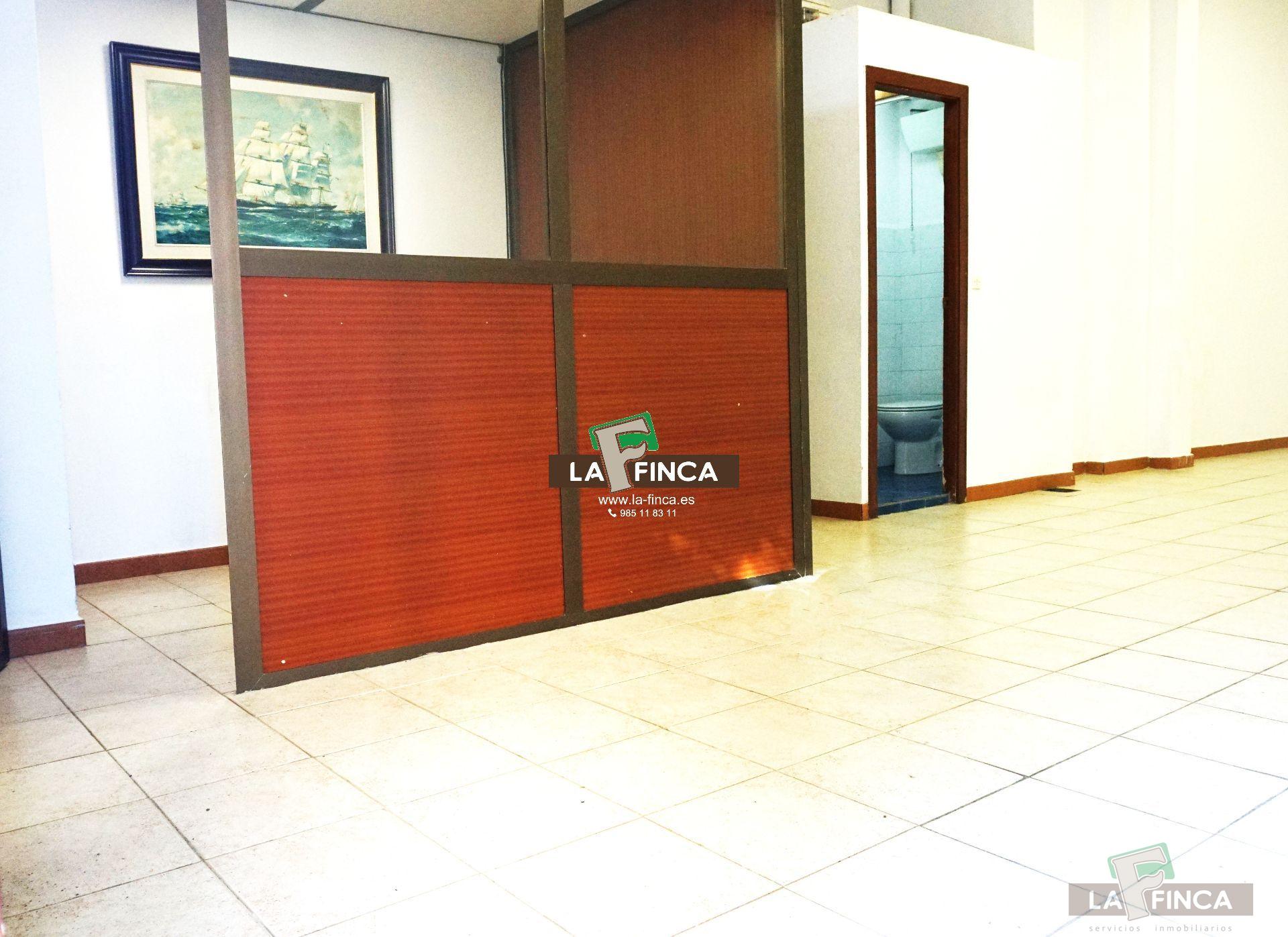 For rent of commercial in Oviedo