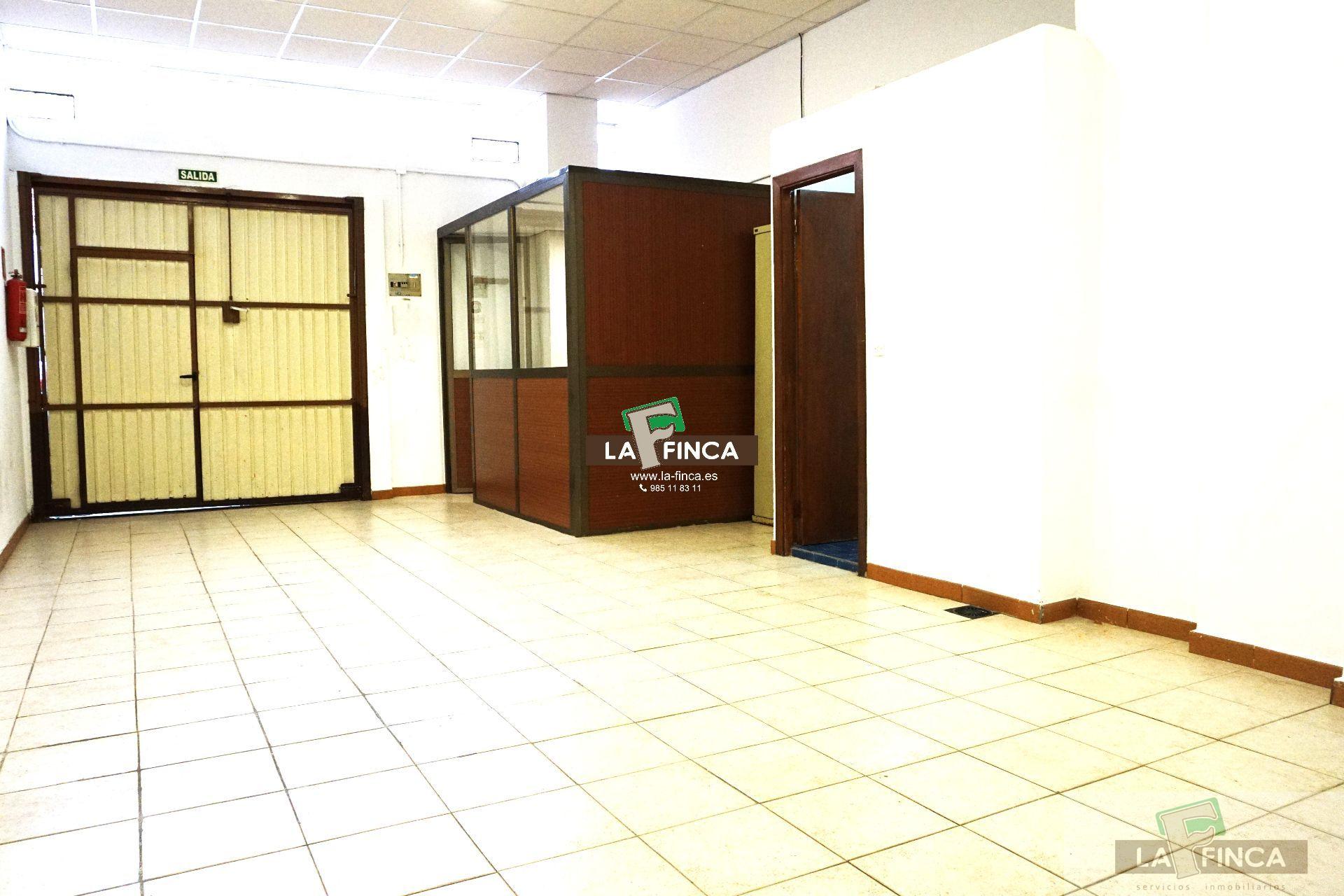 For rent of commercial in Oviedo