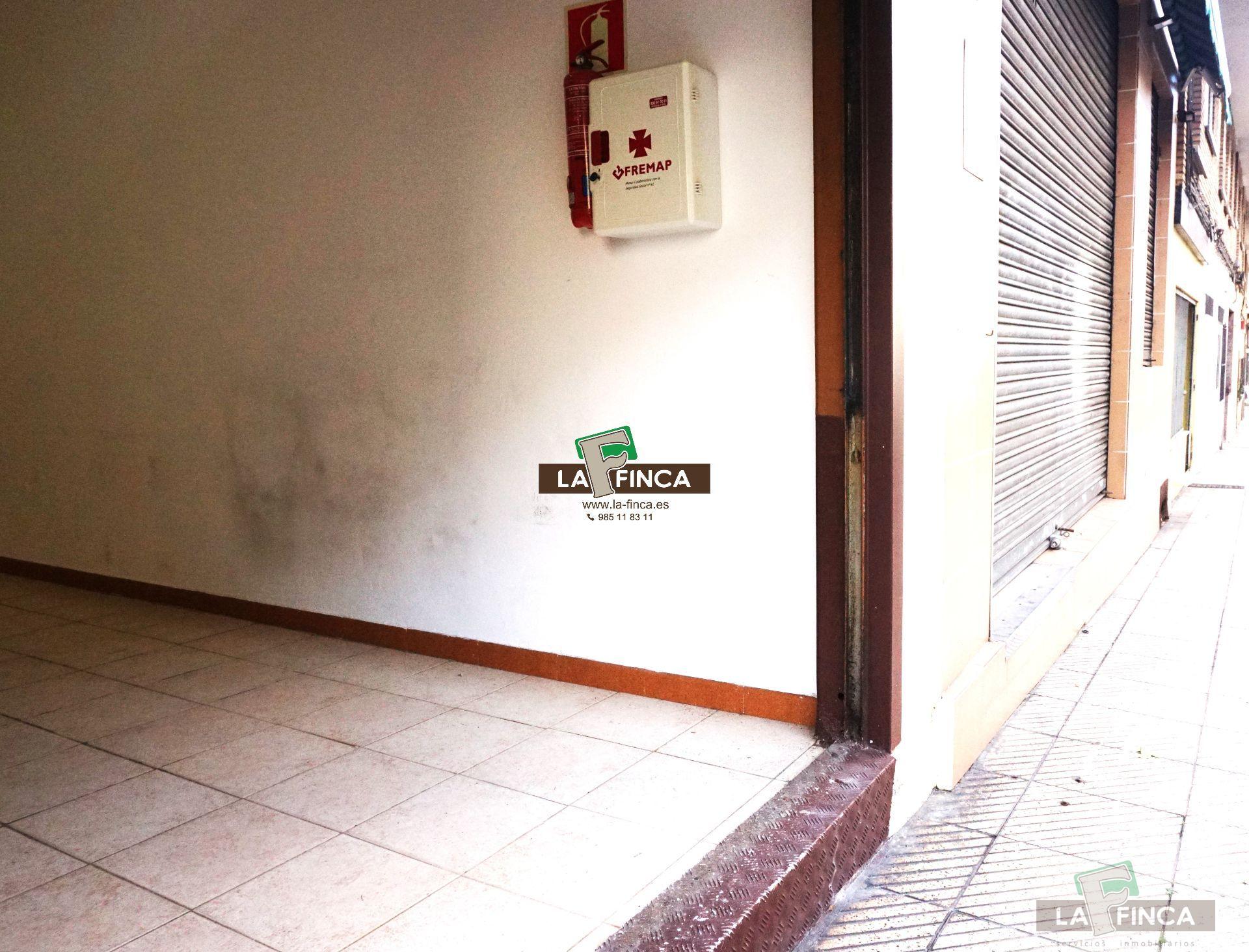 For rent of commercial in Oviedo