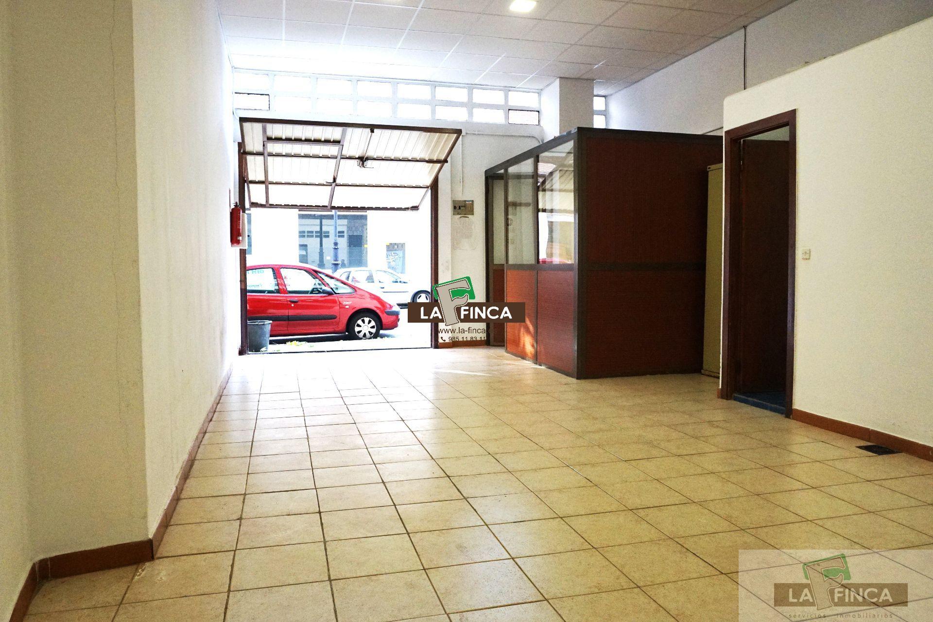 For rent of commercial in Oviedo