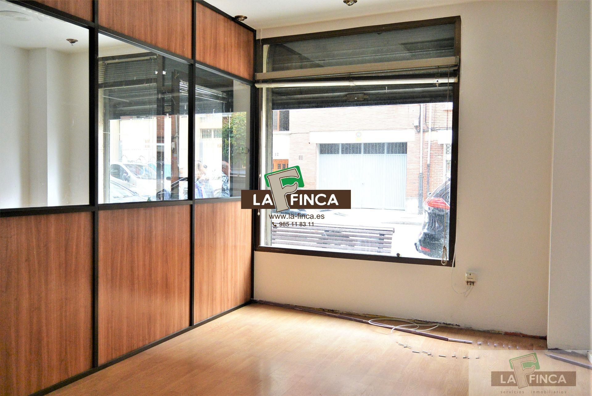 For sale of commercial in Oviedo