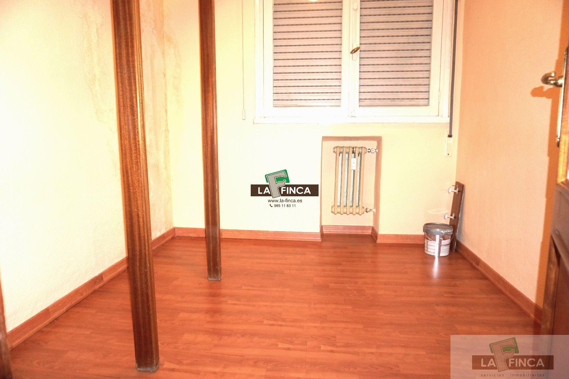 For sale of office in Oviedo