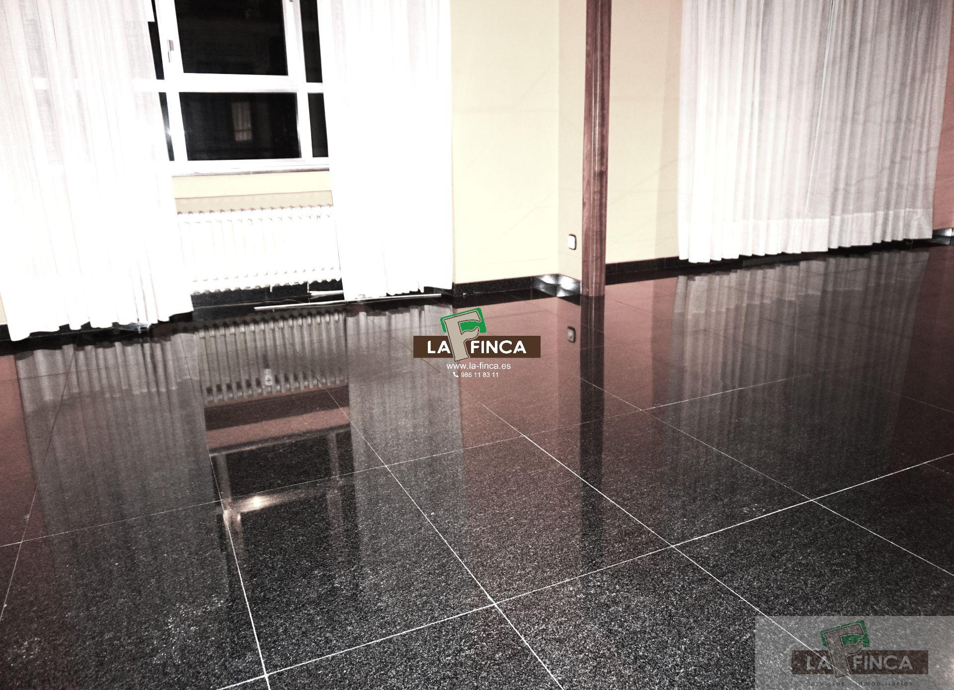 For sale of office in Oviedo