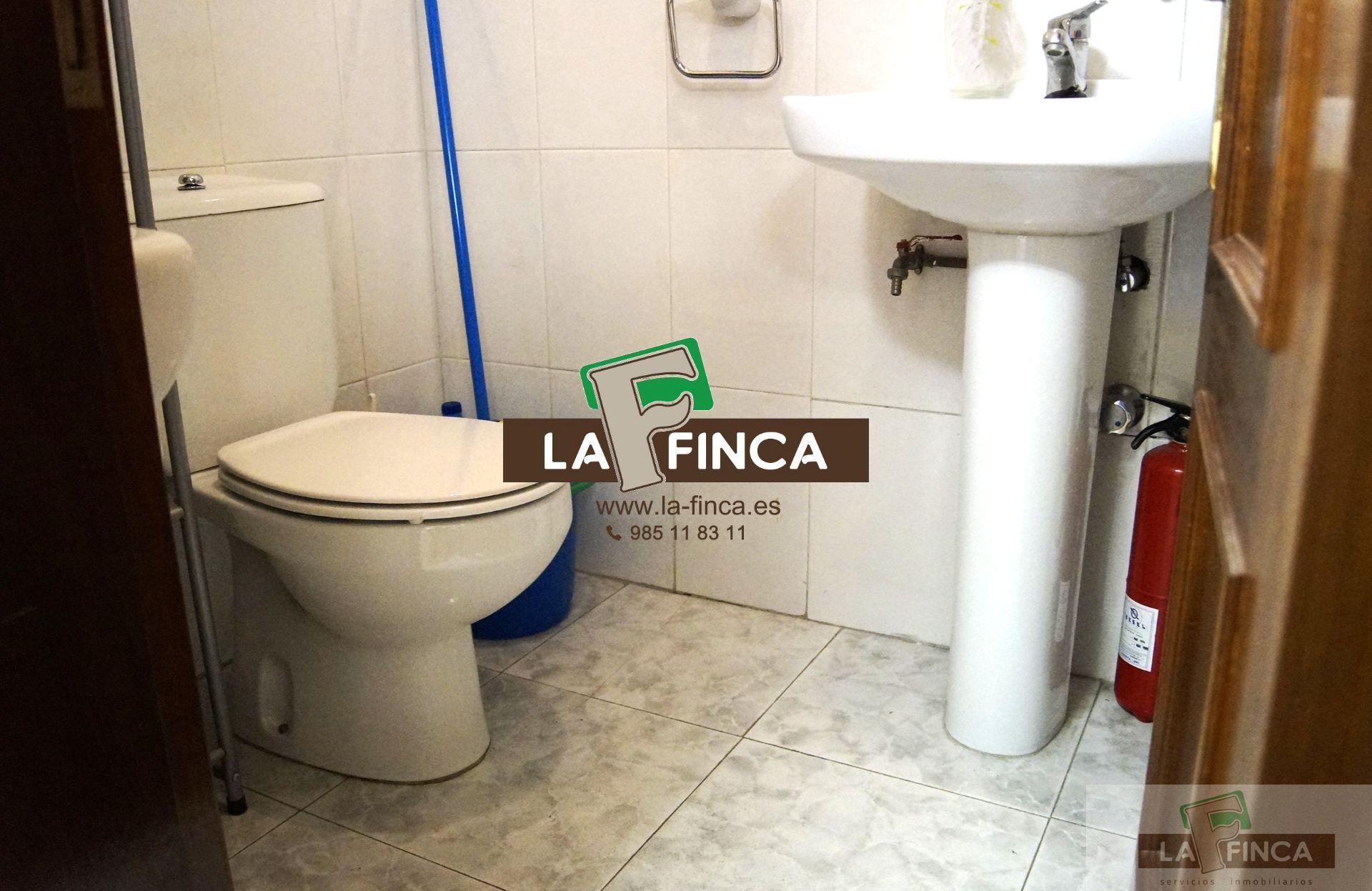 Venta de local comercial en Oviedo