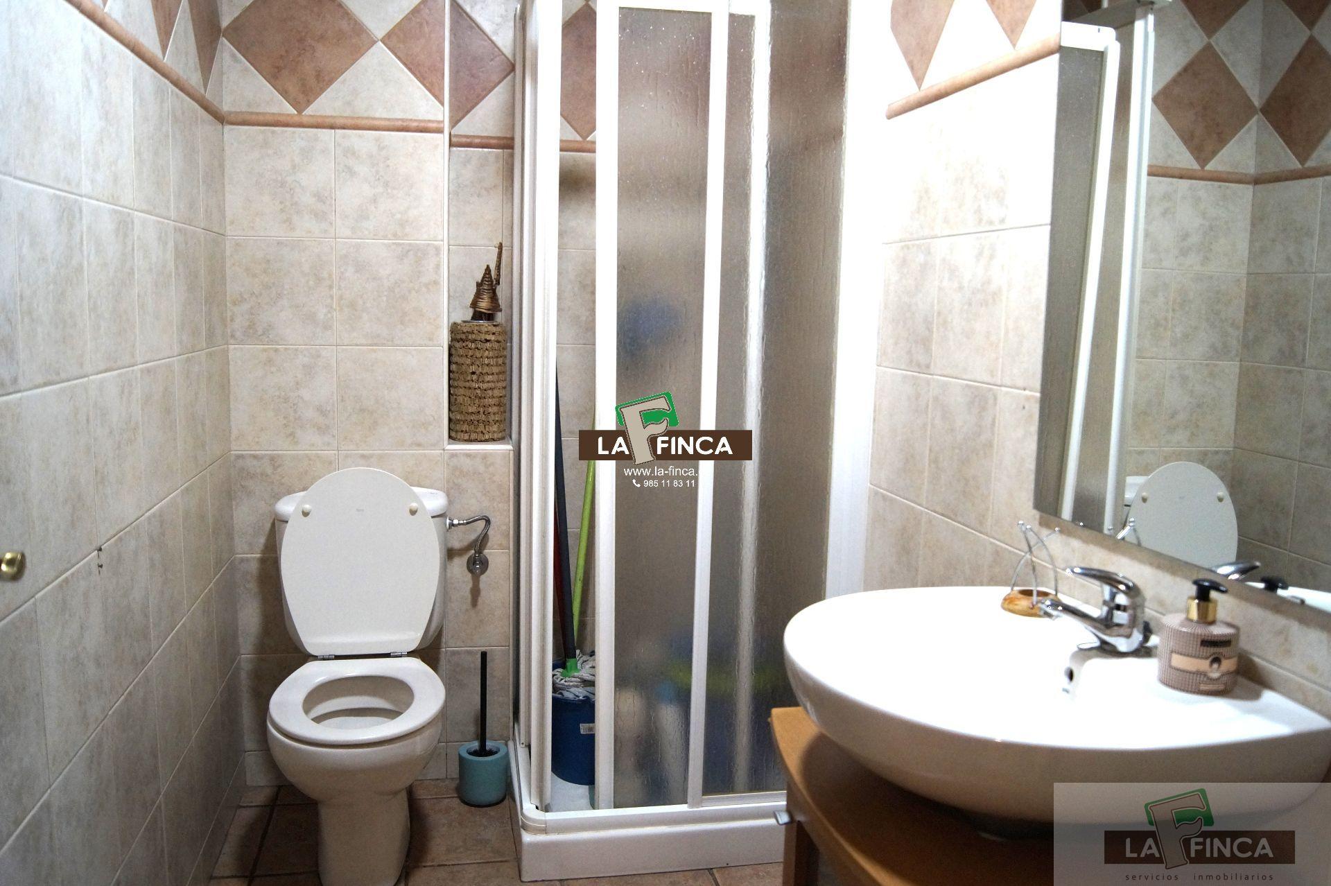Venta de local comercial en Oviedo