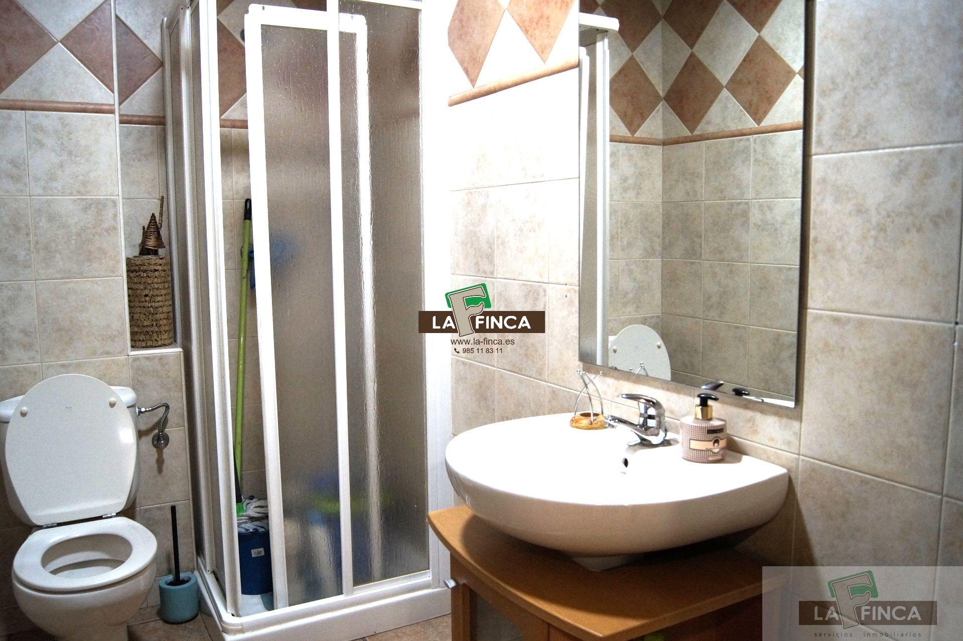 Venta de local comercial en Oviedo