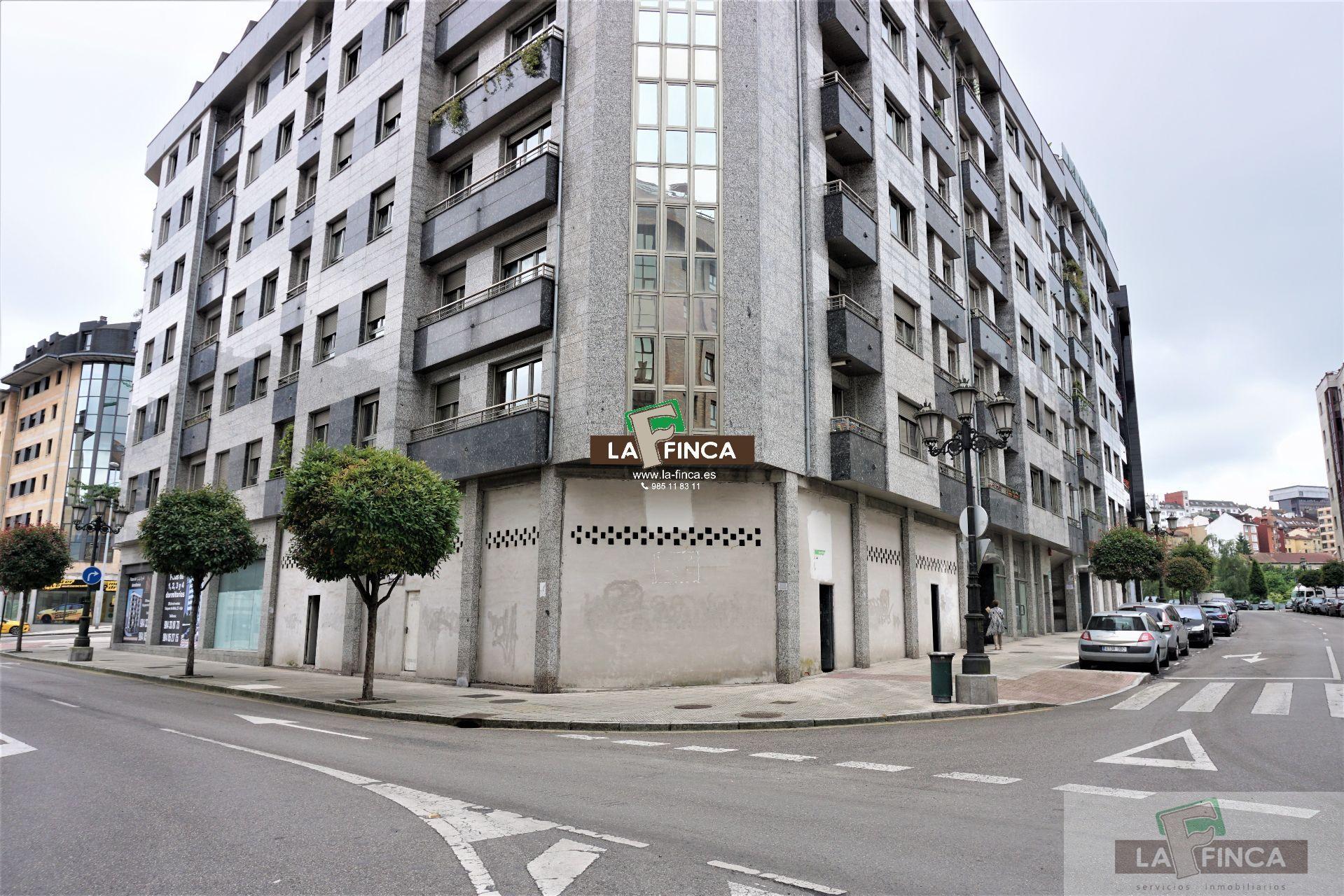 For sale of commercial in Oviedo