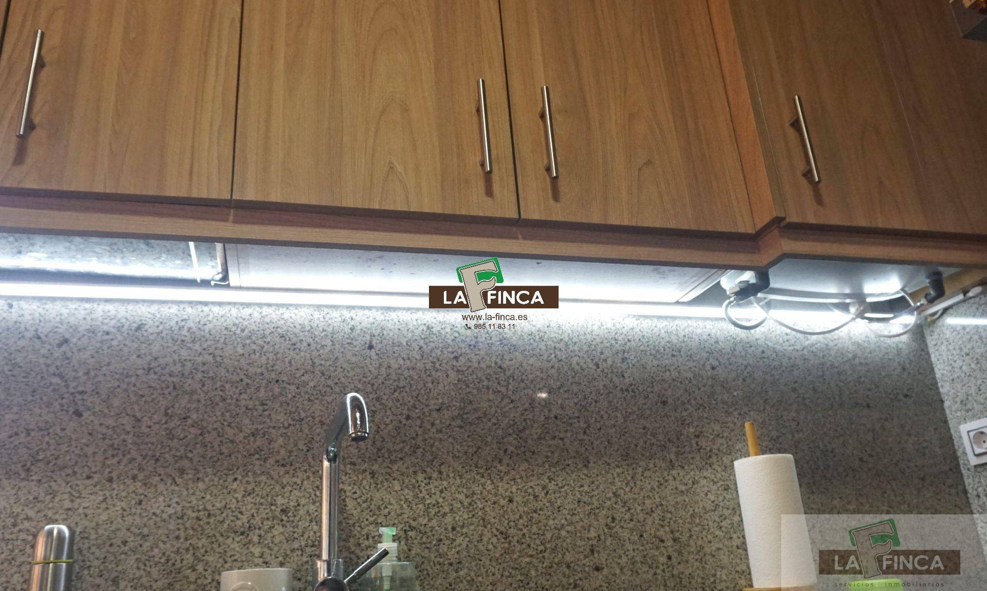 For sale of villa in Oviedo