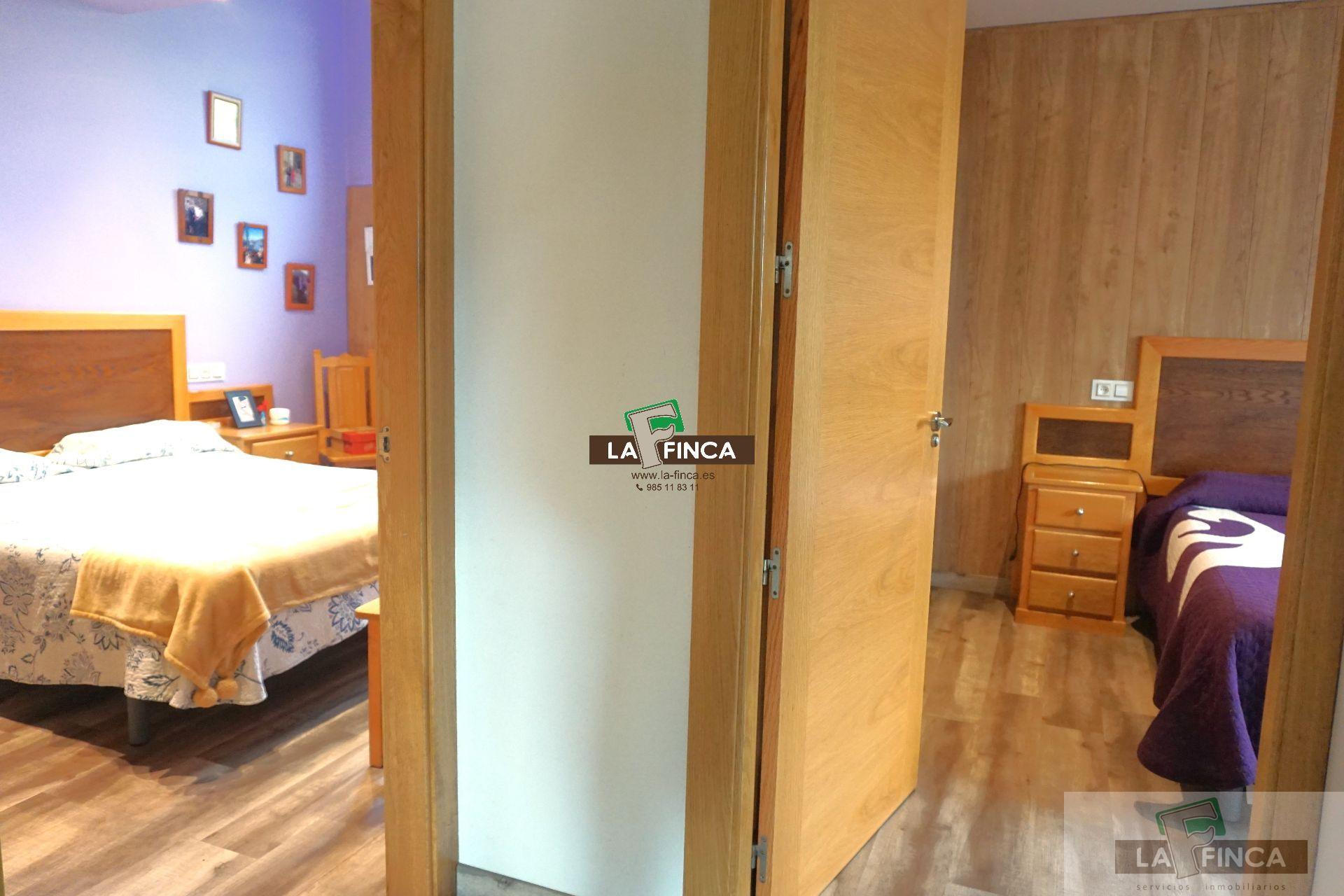 For sale of villa in Oviedo