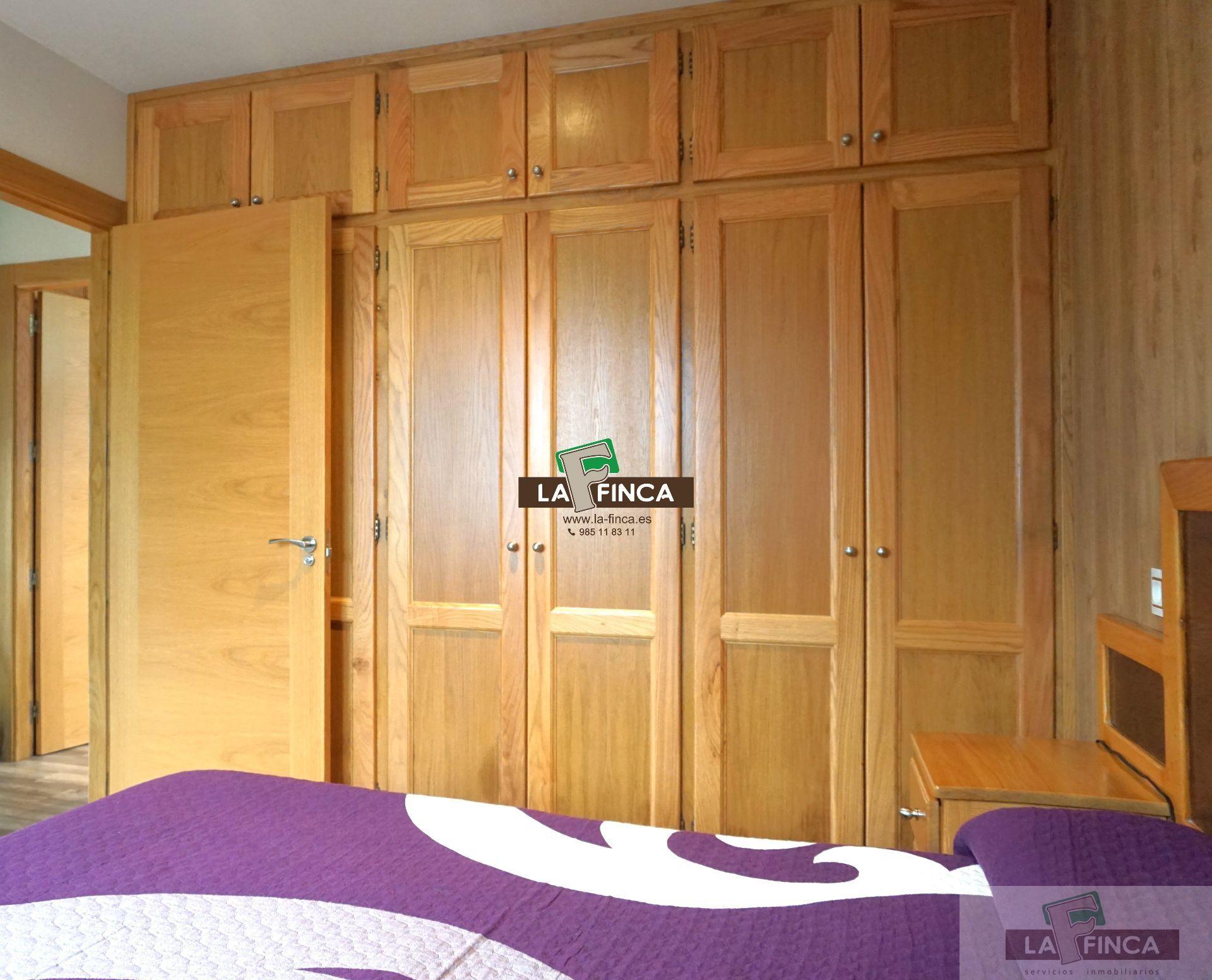 For sale of villa in Oviedo