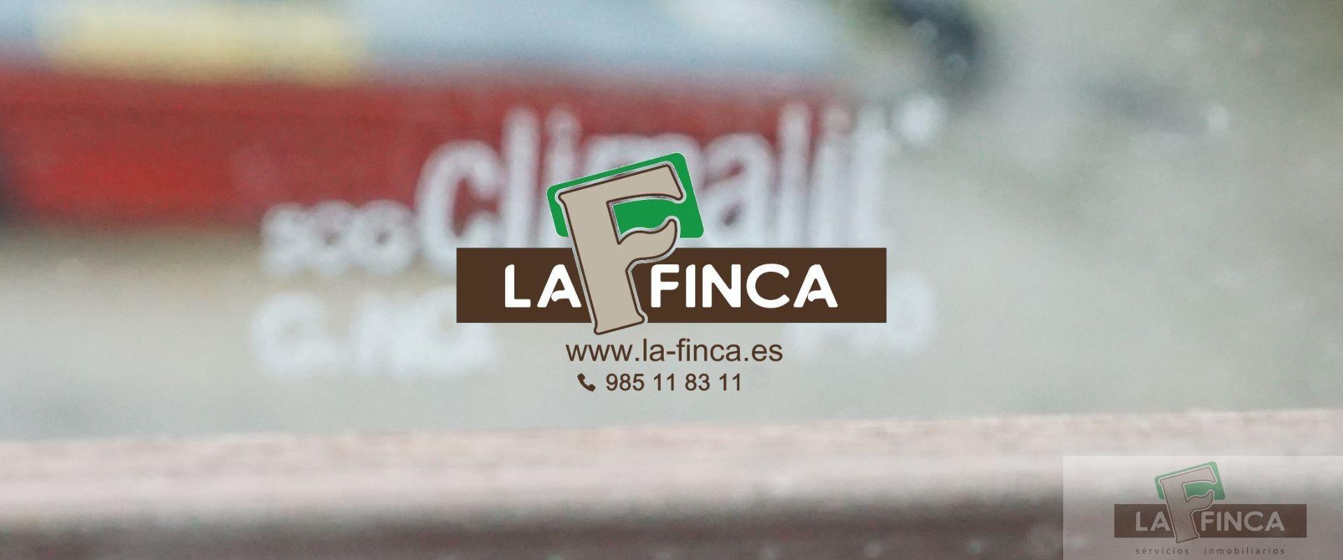 For sale of villa in Oviedo