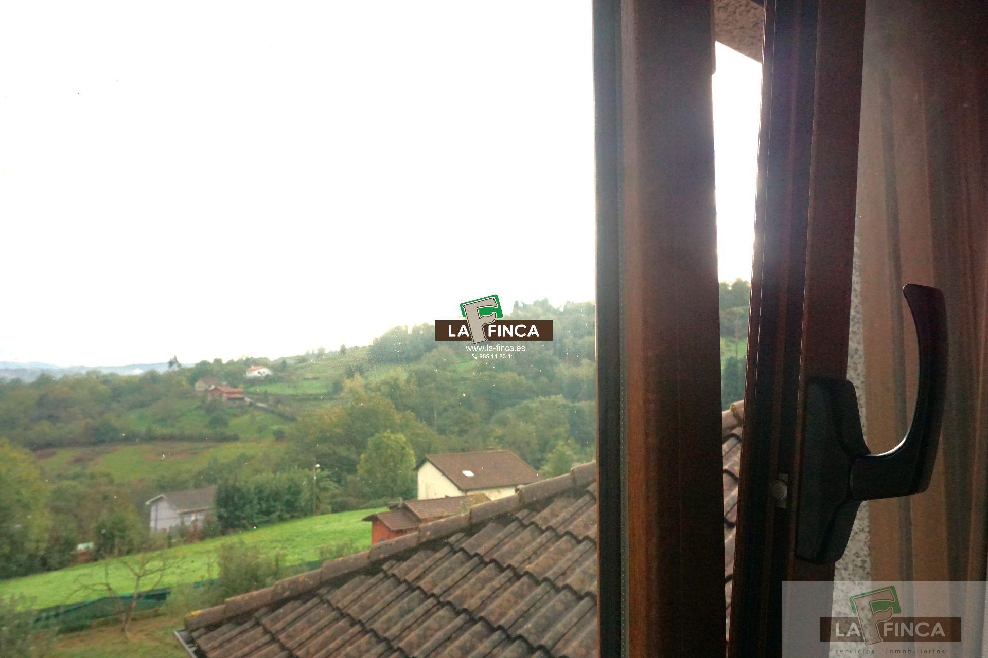 For sale of villa in Oviedo