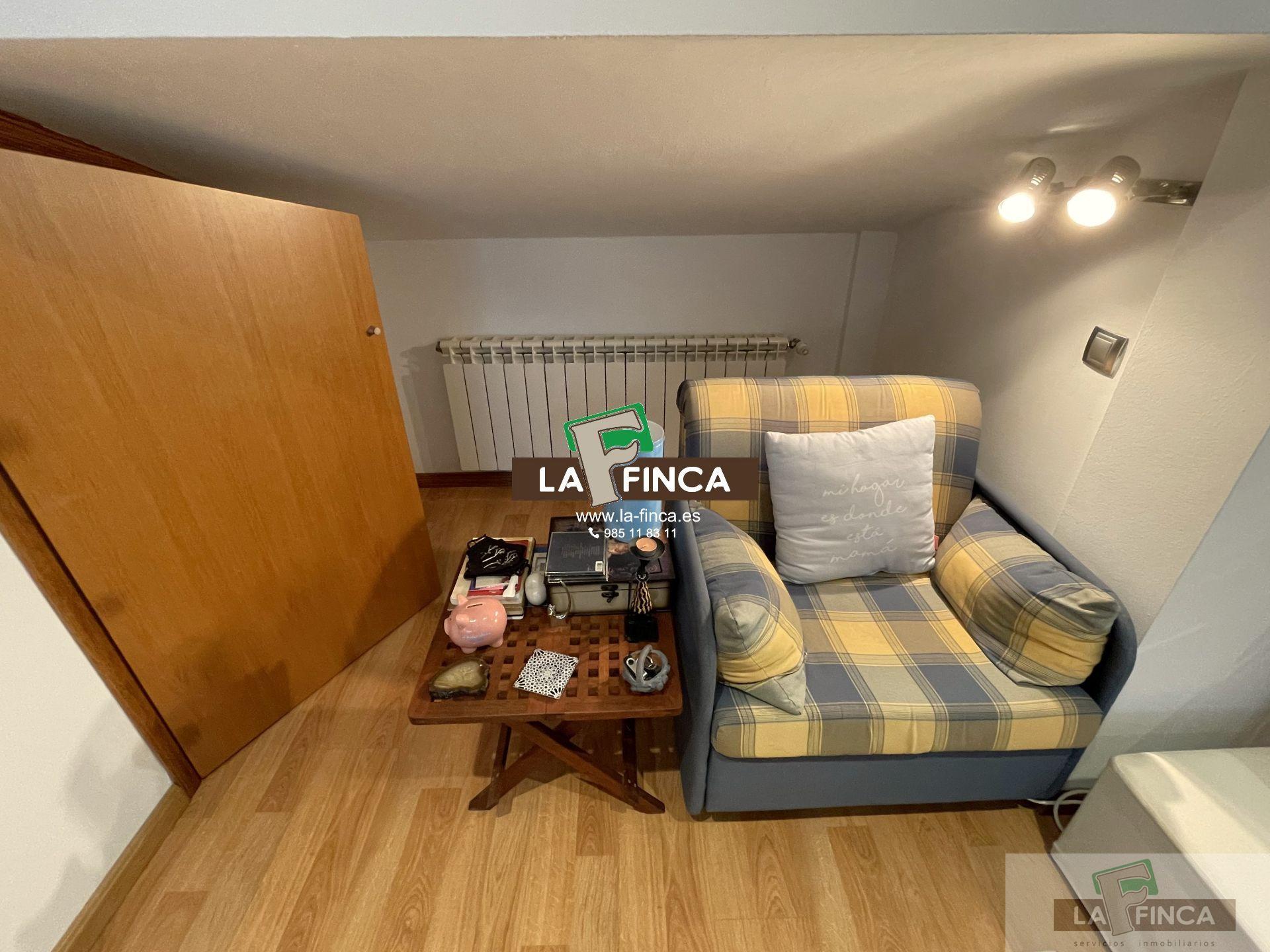 For sale of villa in Candás