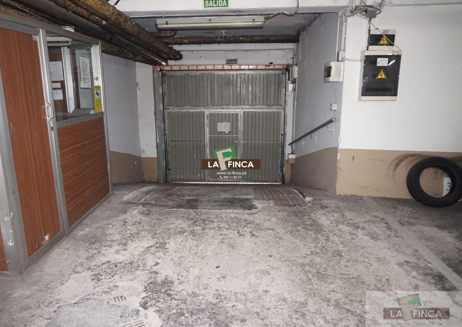 For sale of garage in Oviedo