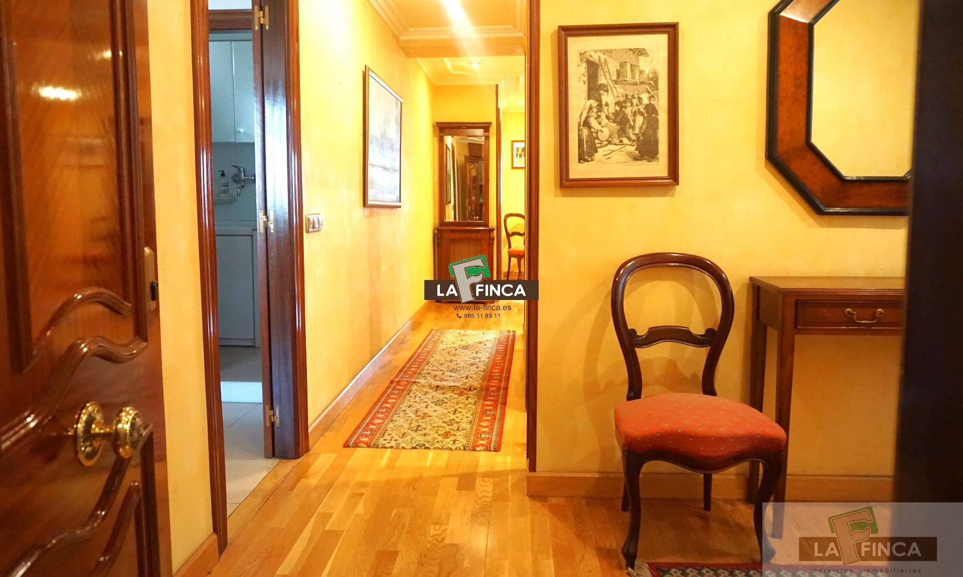 For sale of flat in Oviedo