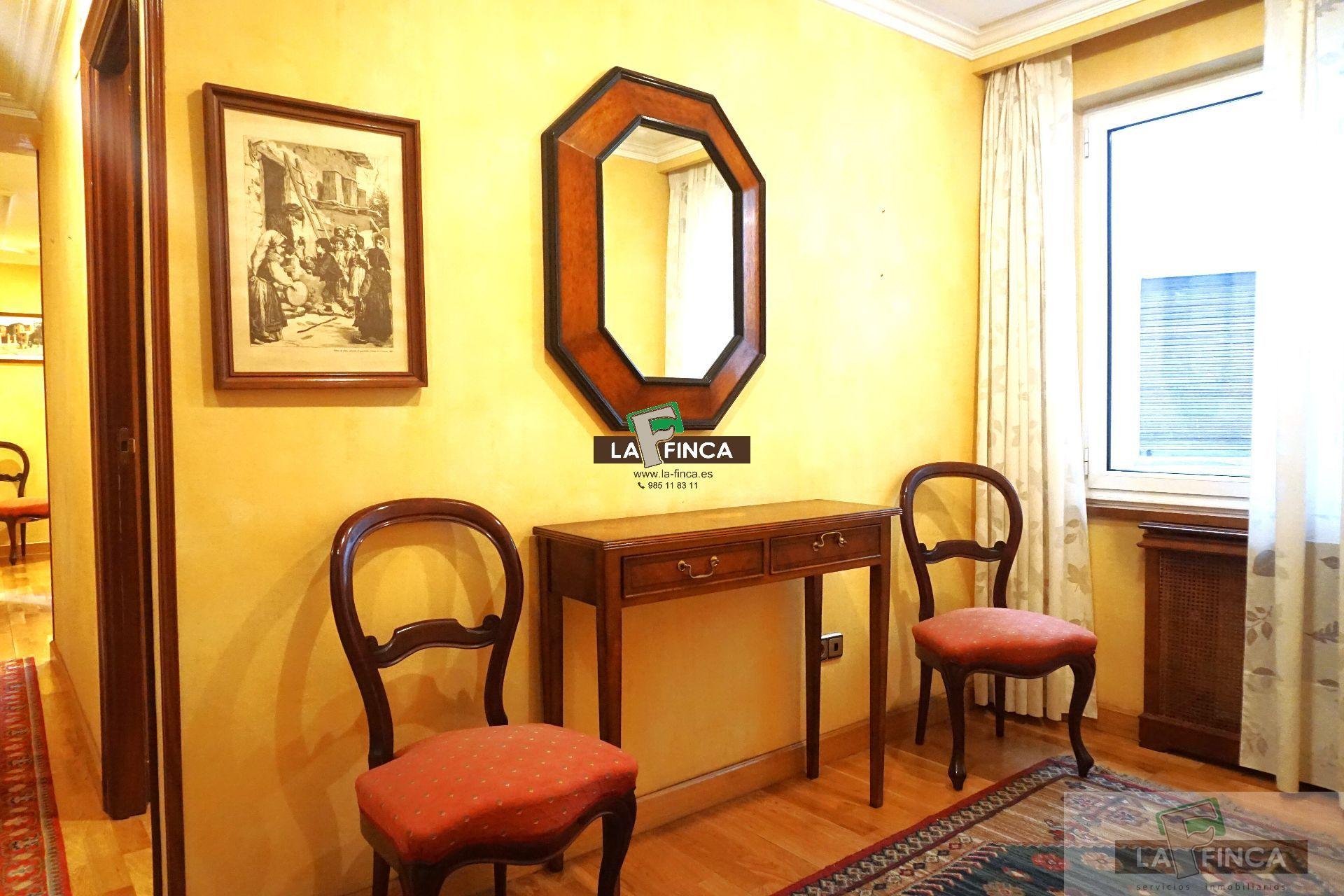For sale of flat in Oviedo