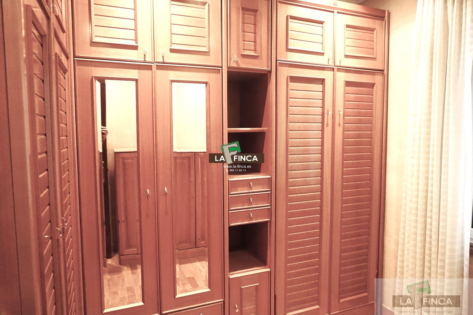 For sale of flat in Oviedo
