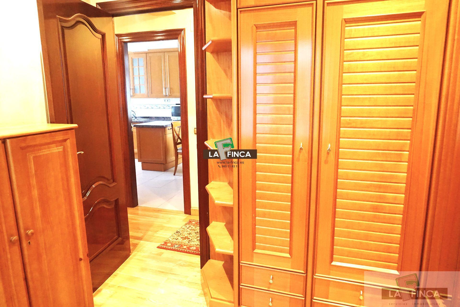 For sale of flat in Oviedo