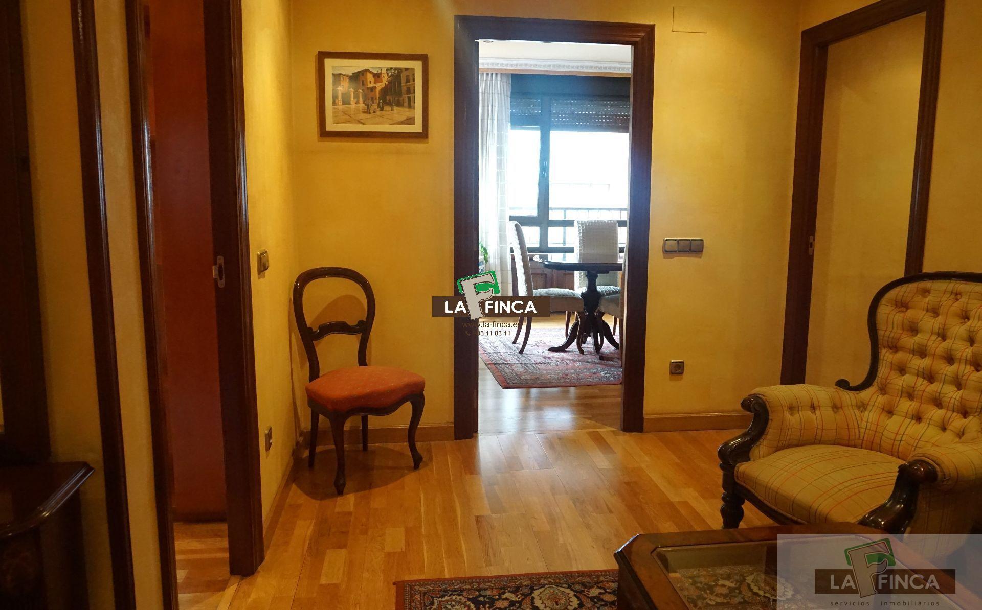 For sale of flat in Oviedo