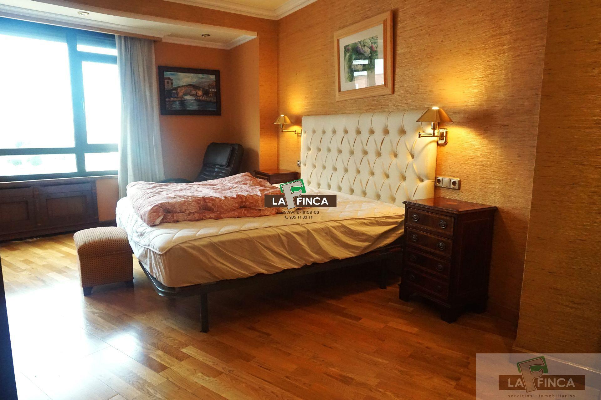 For sale of flat in Oviedo