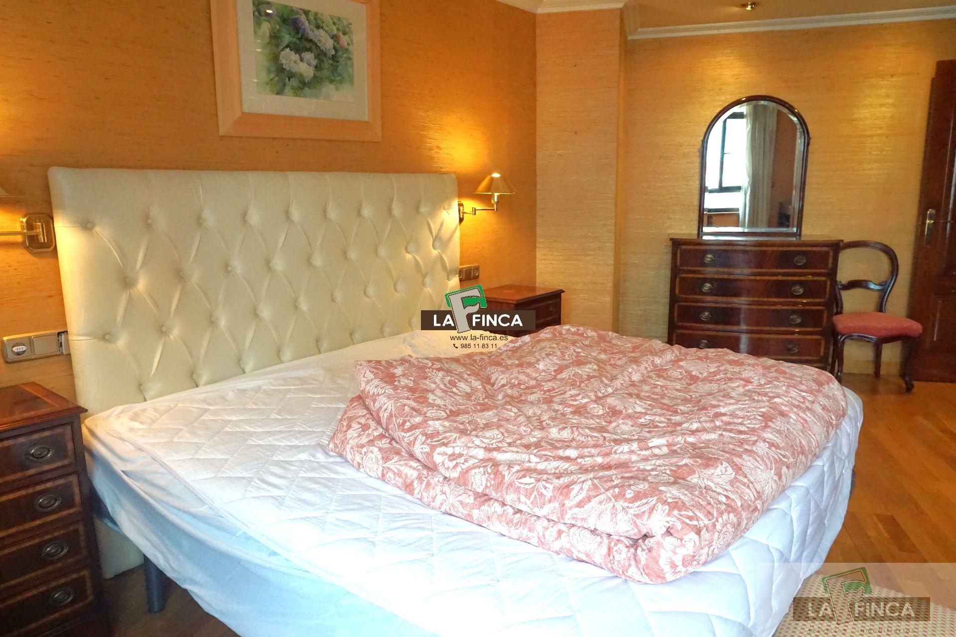 For sale of flat in Oviedo