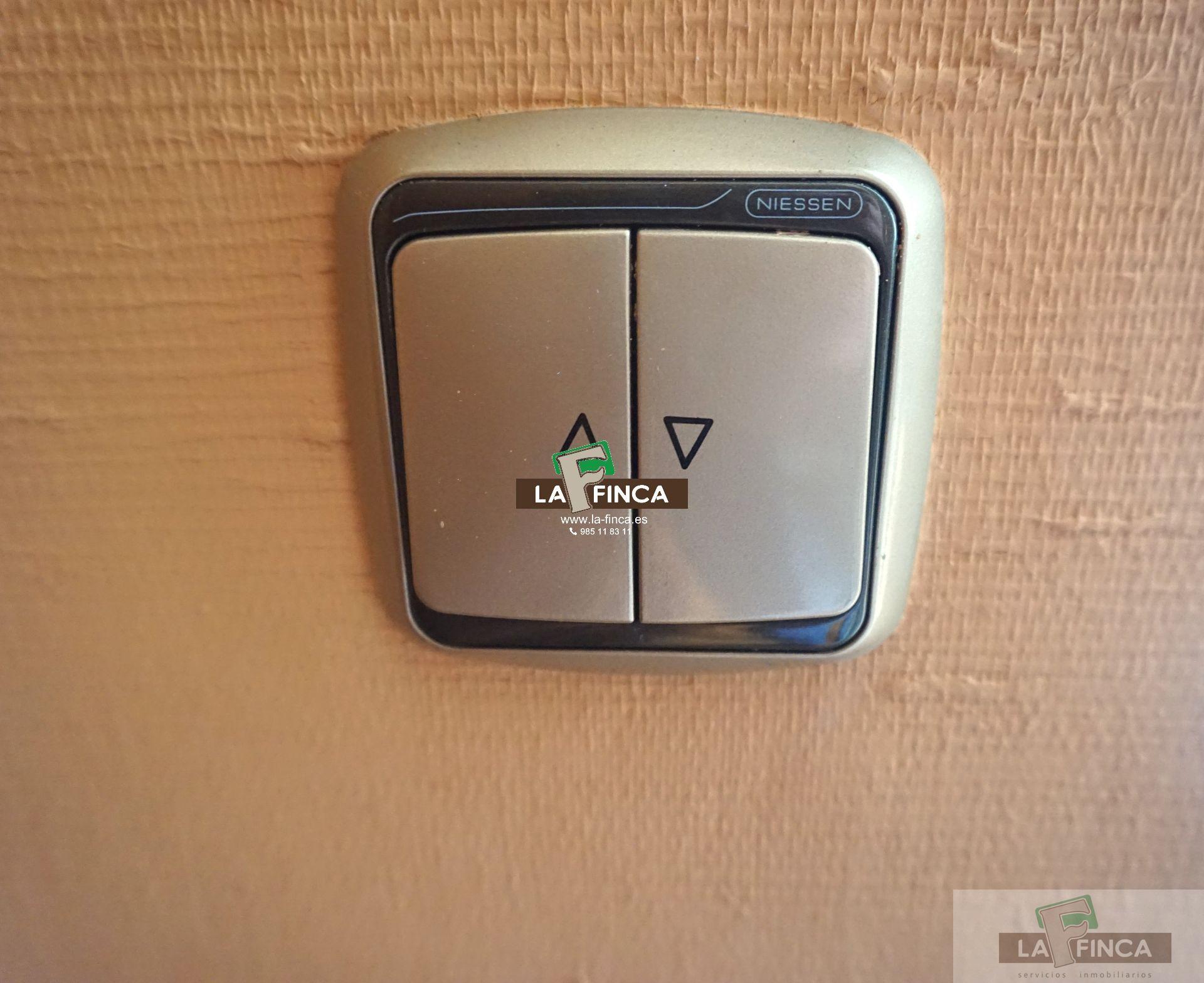 For sale of flat in Oviedo
