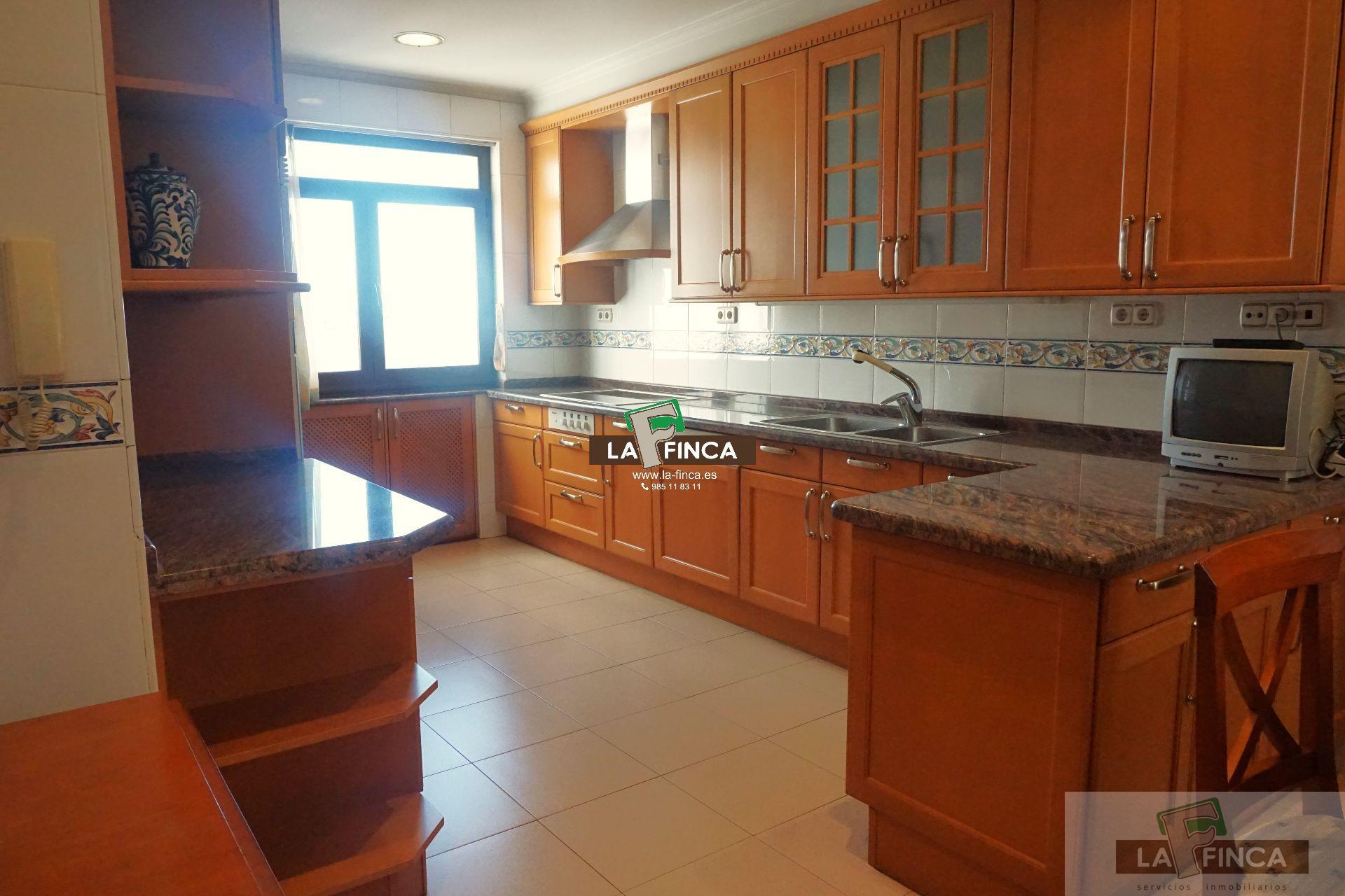 For sale of flat in Oviedo