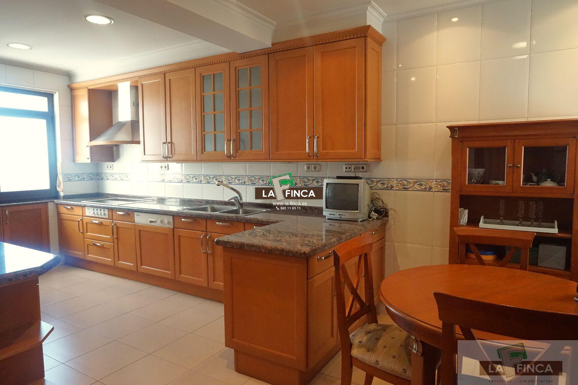 For sale of flat in Oviedo