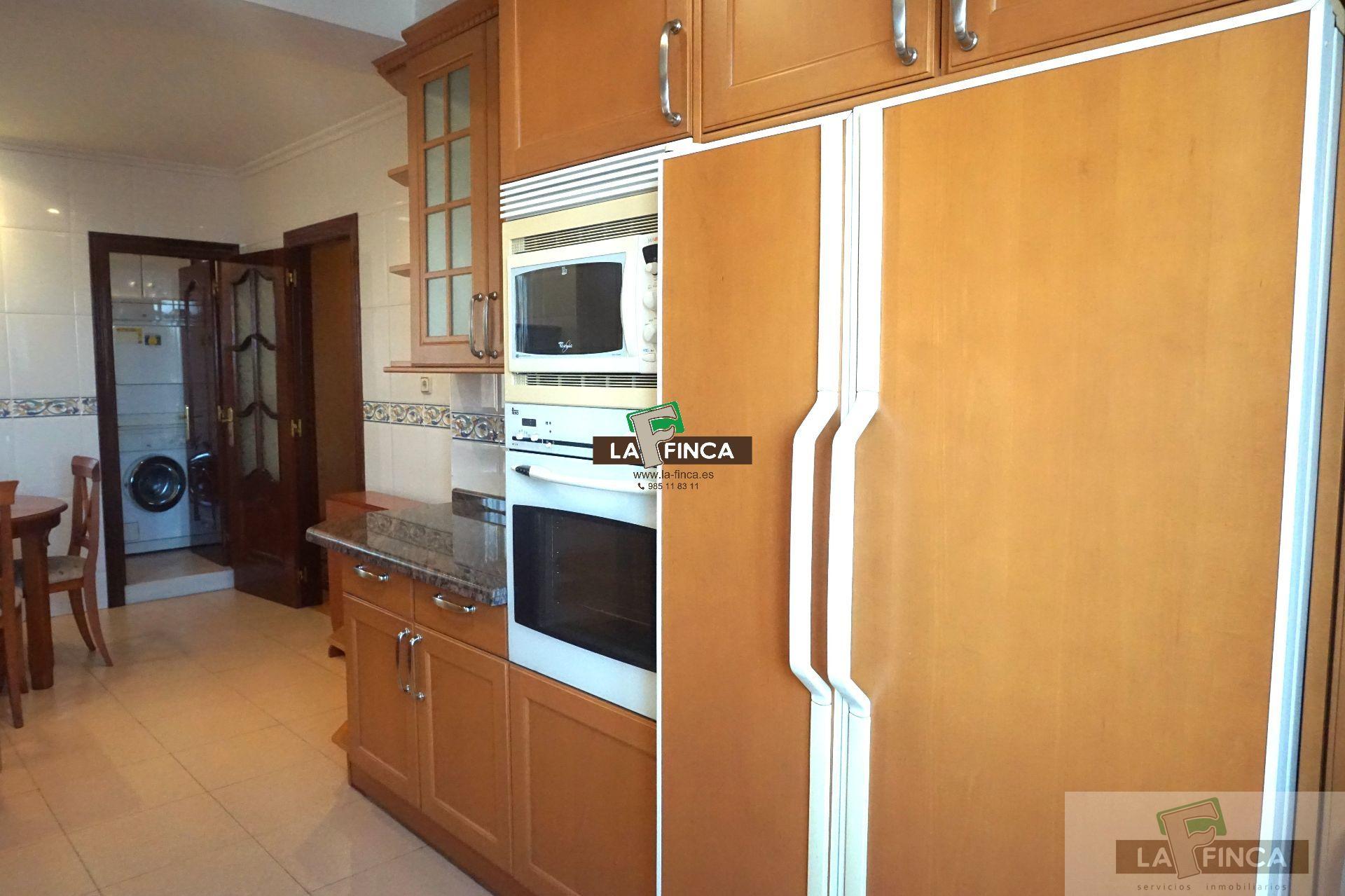 For sale of flat in Oviedo