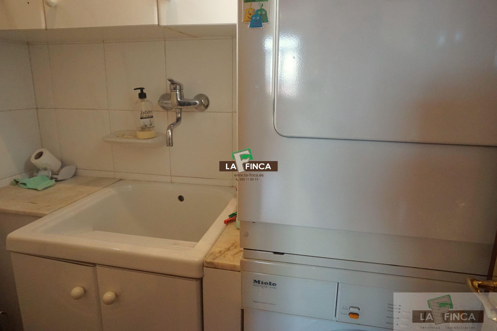 For sale of flat in Oviedo