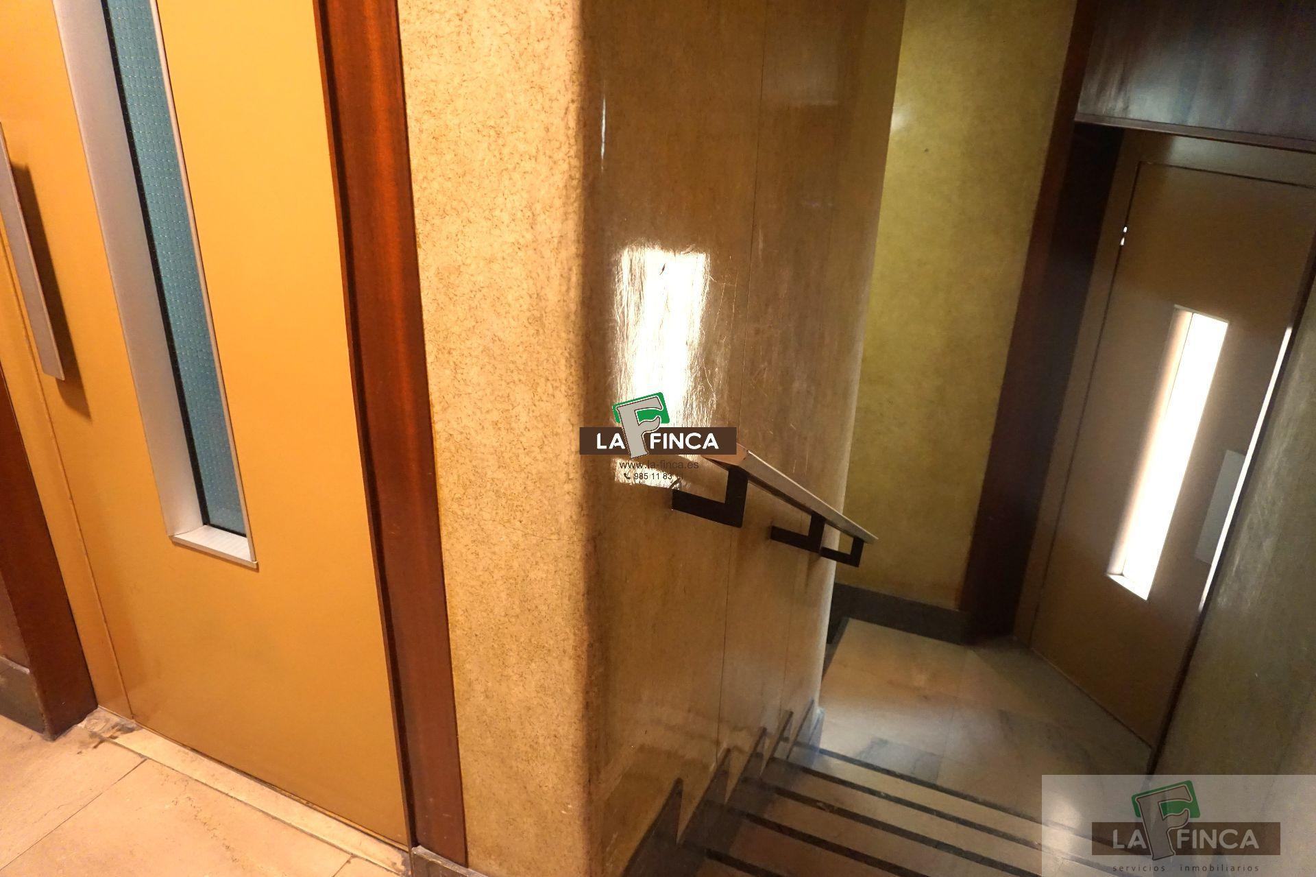 For sale of flat in Oviedo
