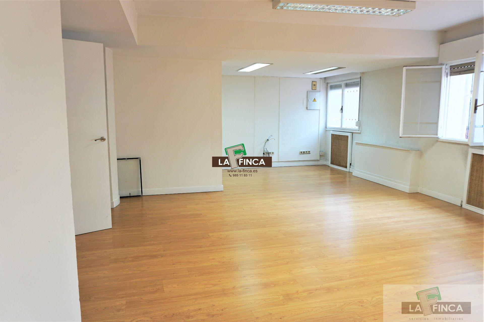 For rent of commercial in Oviedo
