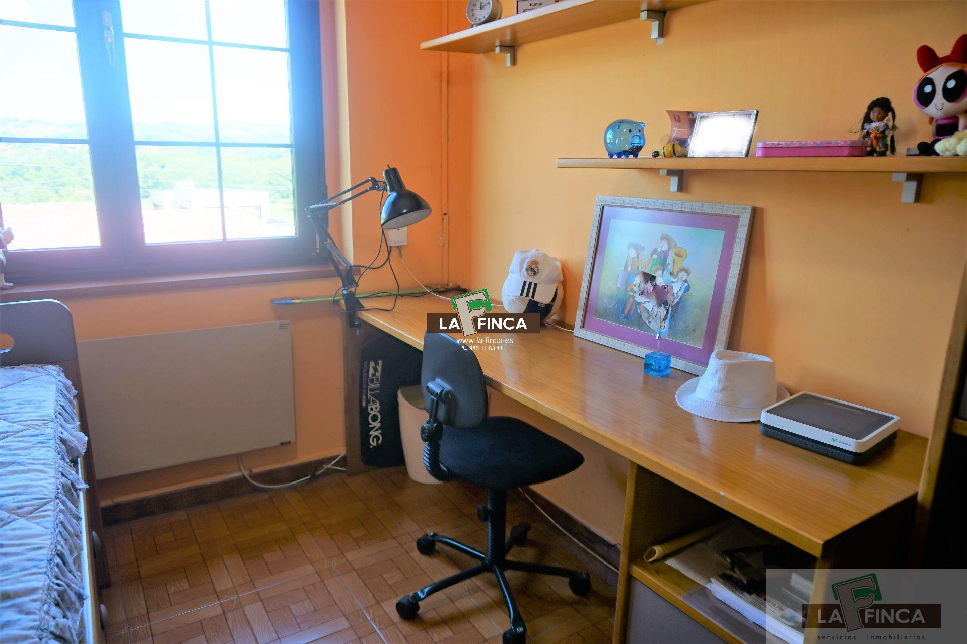 For sale of house in Oviedo