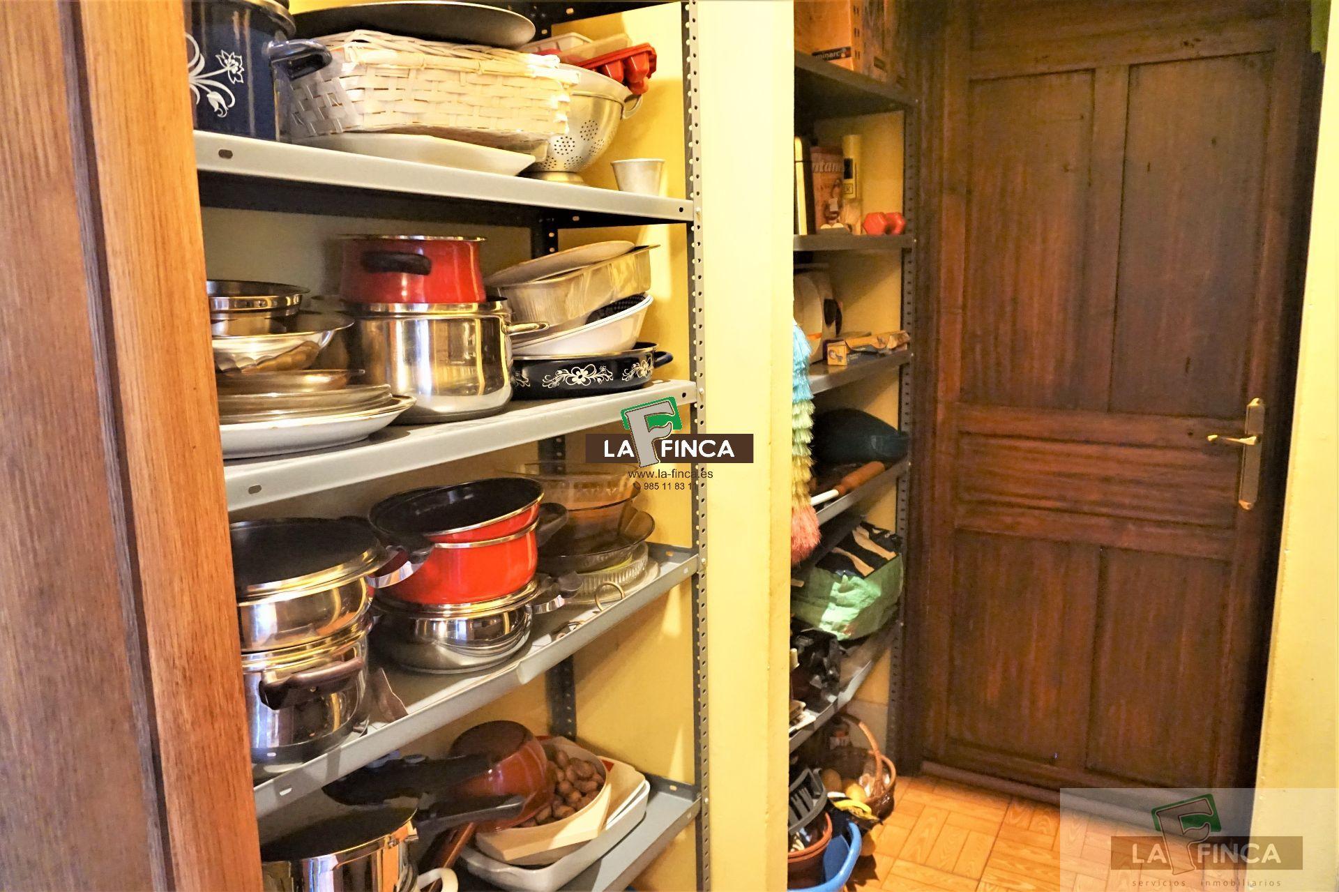 For sale of house in Oviedo