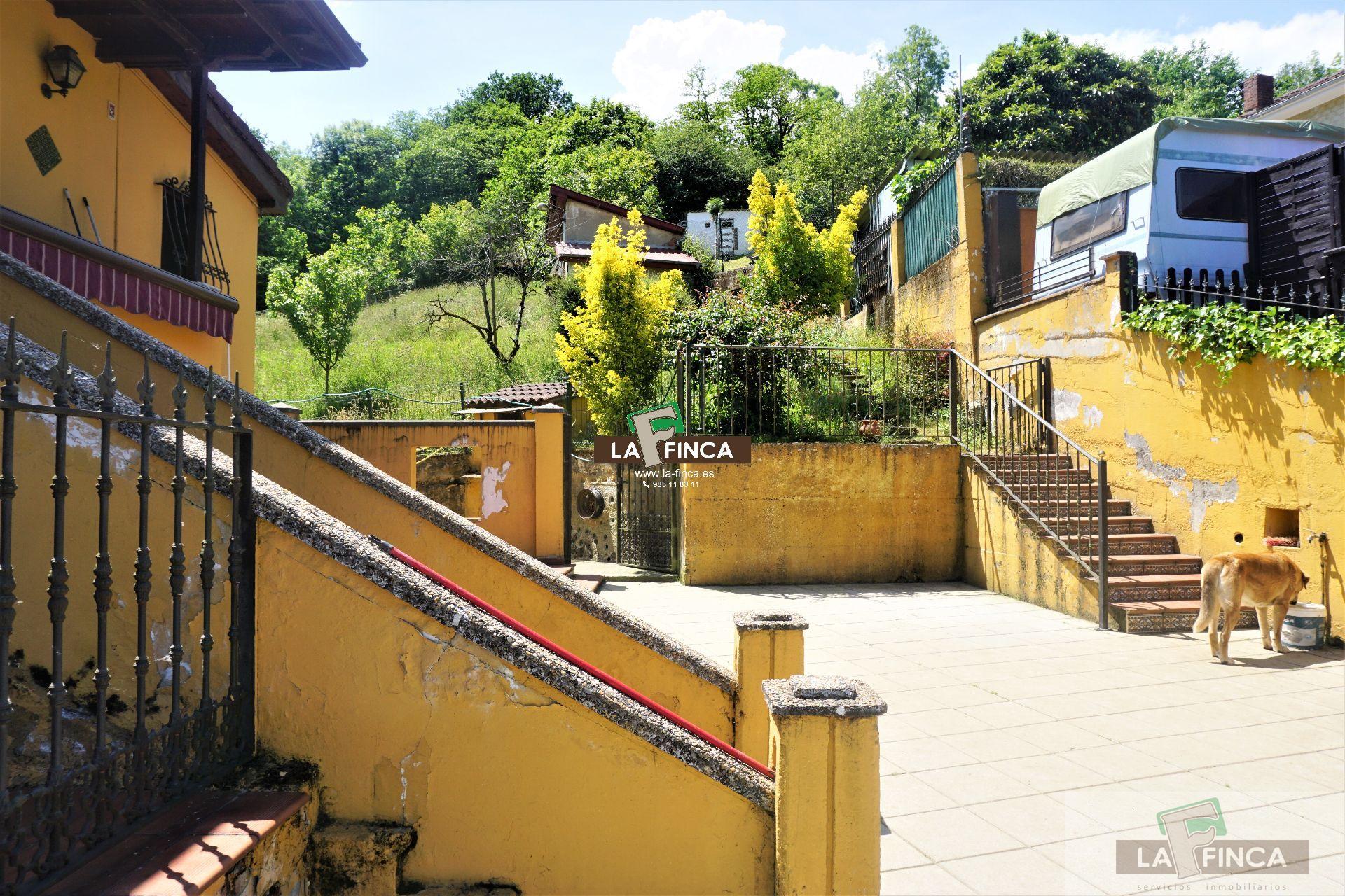 For sale of house in Oviedo