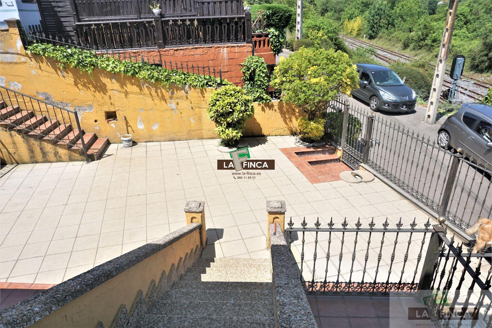 For sale of house in Oviedo