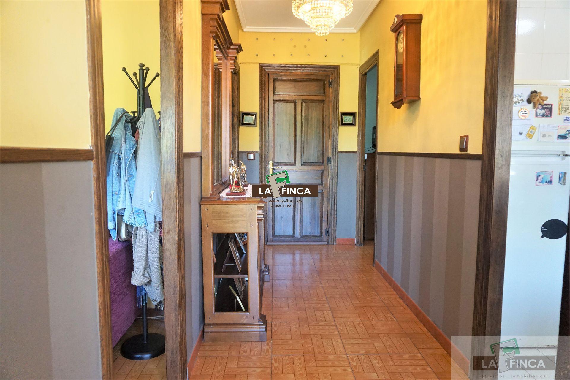 For sale of house in Oviedo