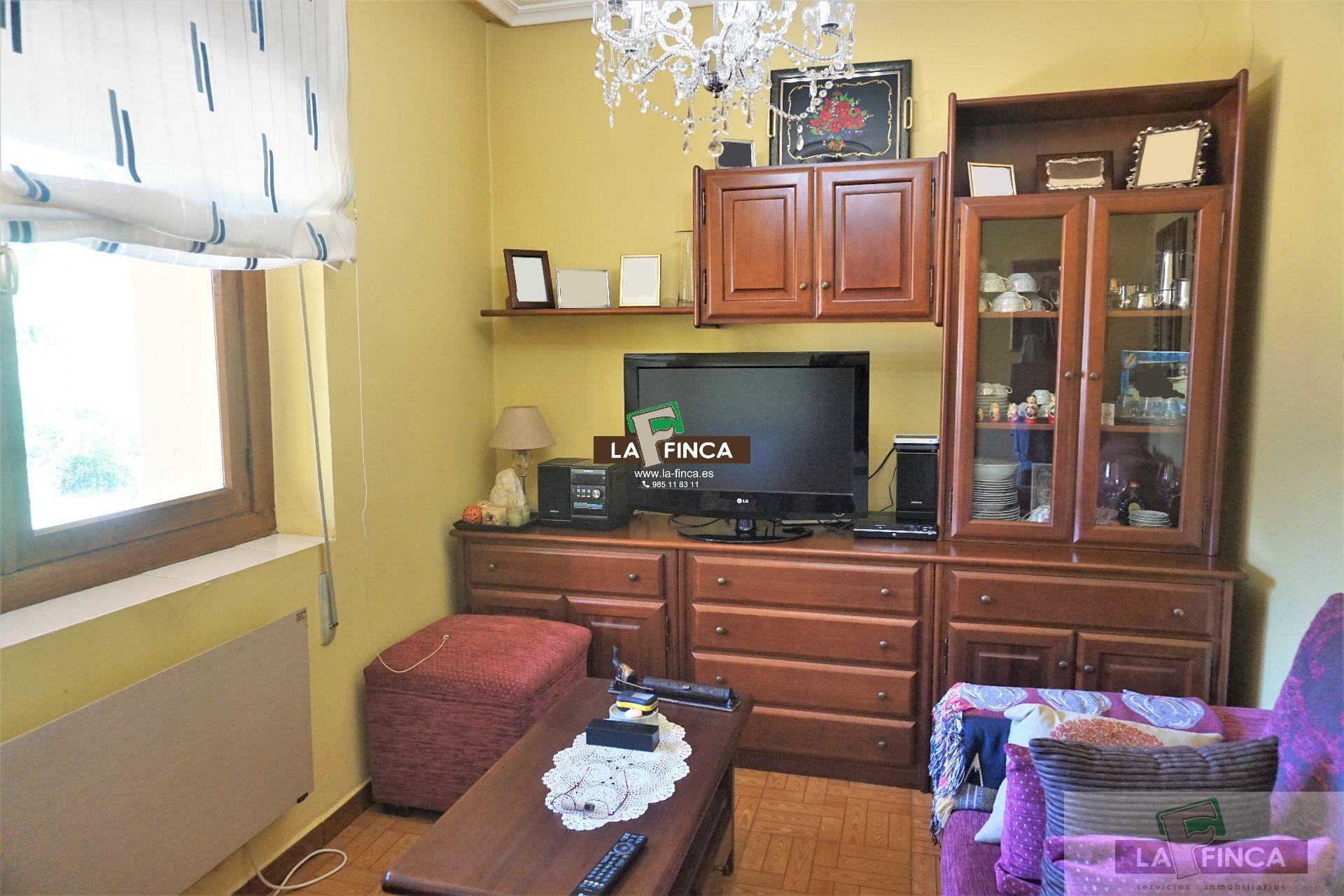 For sale of house in Oviedo
