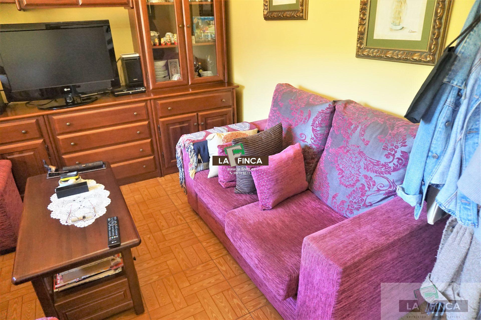 For sale of house in Oviedo