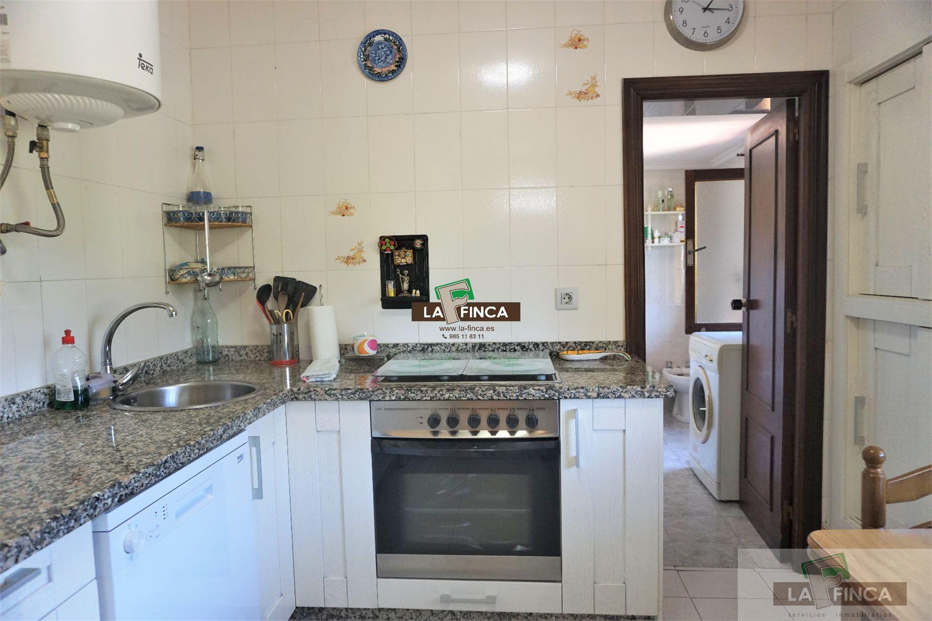 For sale of house in Oviedo