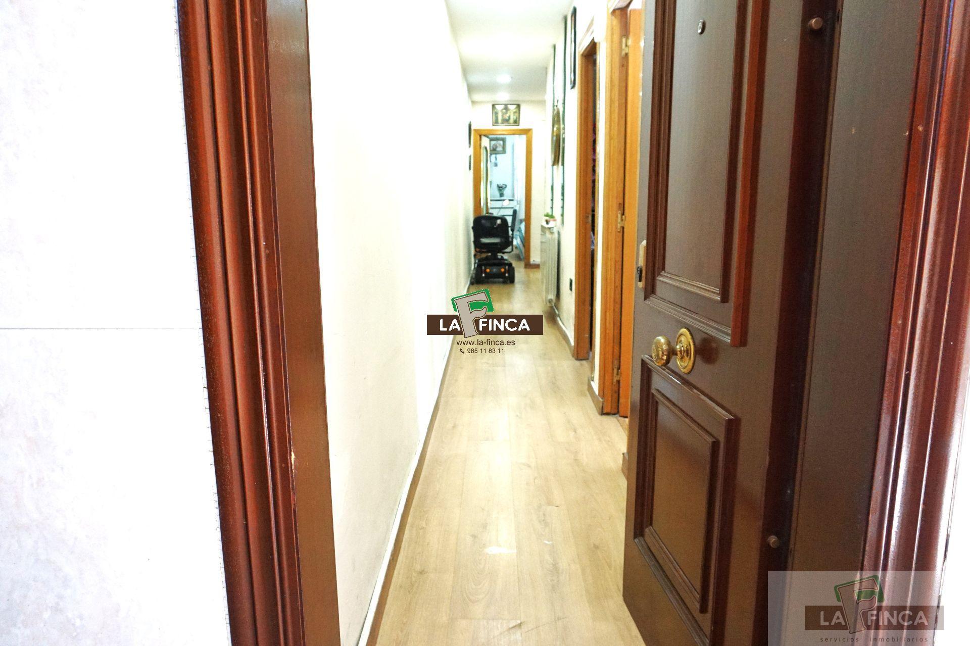 For sale of flat in Oviedo